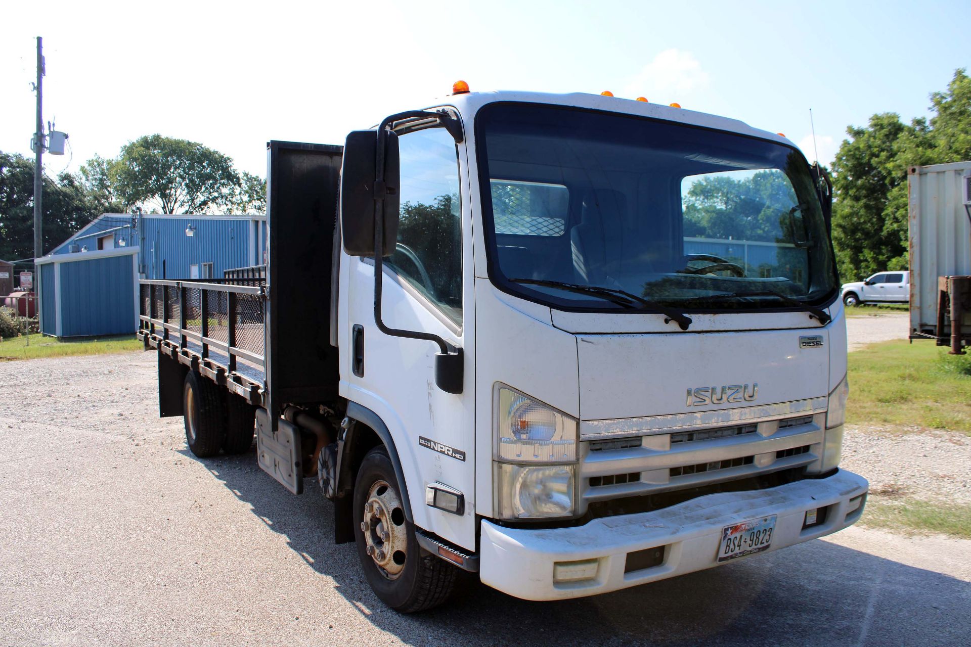 FLATBED TRUCK, 2012 ISUZU MDL. NPR-HD SUPER DUTY CAB OVER, auto. trans., 15-1/2’ diamond plate bed - Image 2 of 9