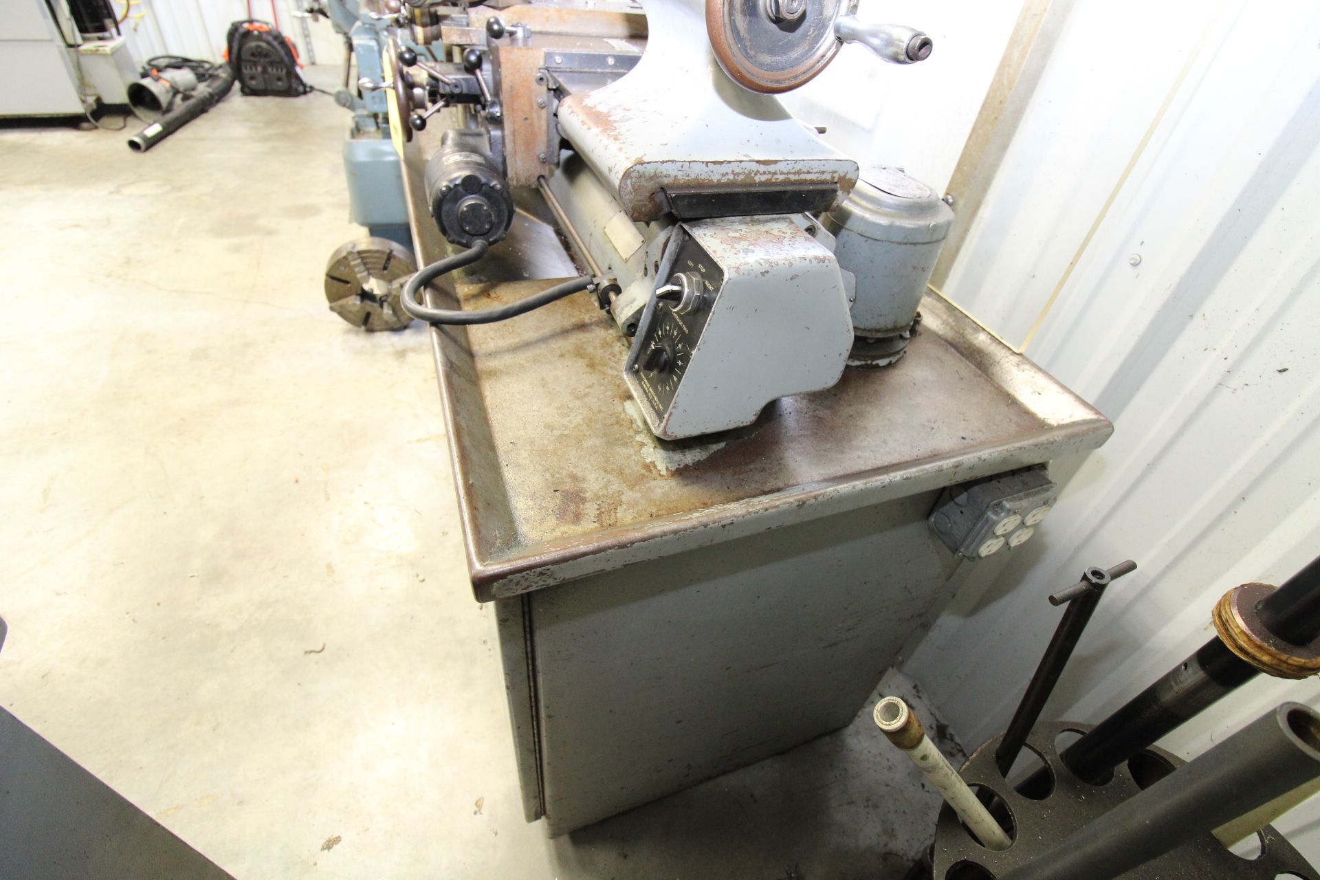 PRECISION TOOLROOM LATHE, HARDINGE MDL. HLVH, 10” swing, 20” dist. btwn. centers, cabinet base, - Image 3 of 13