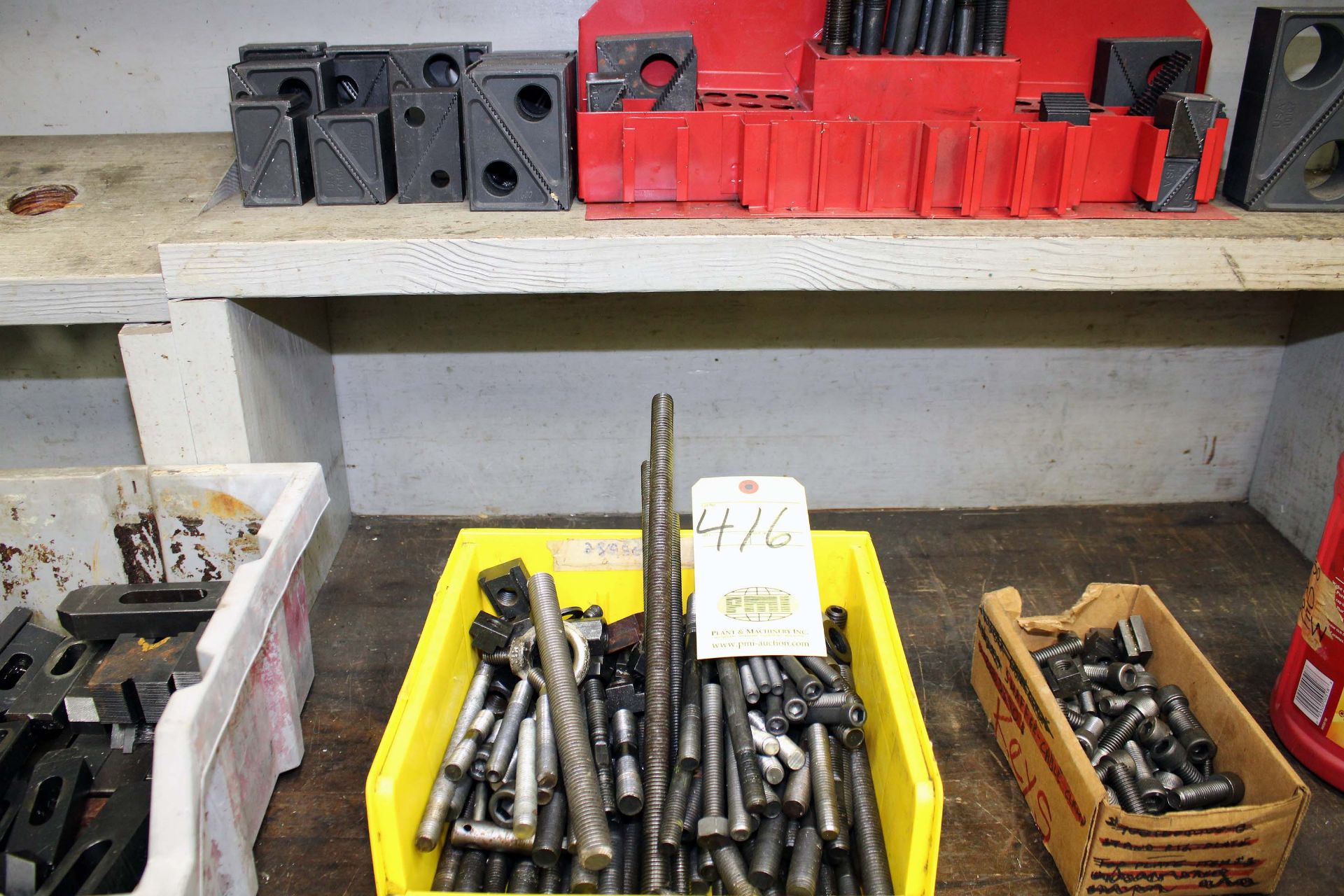 LOT OF MILLING MACHINE CLAMPING ITEMS