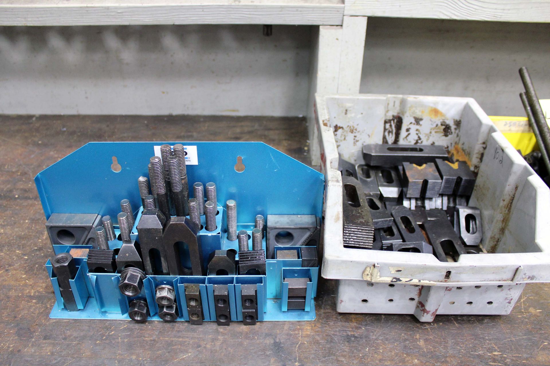 LOT OF MILLING MACHINE CLAMPING ITEMS - Image 3 of 6