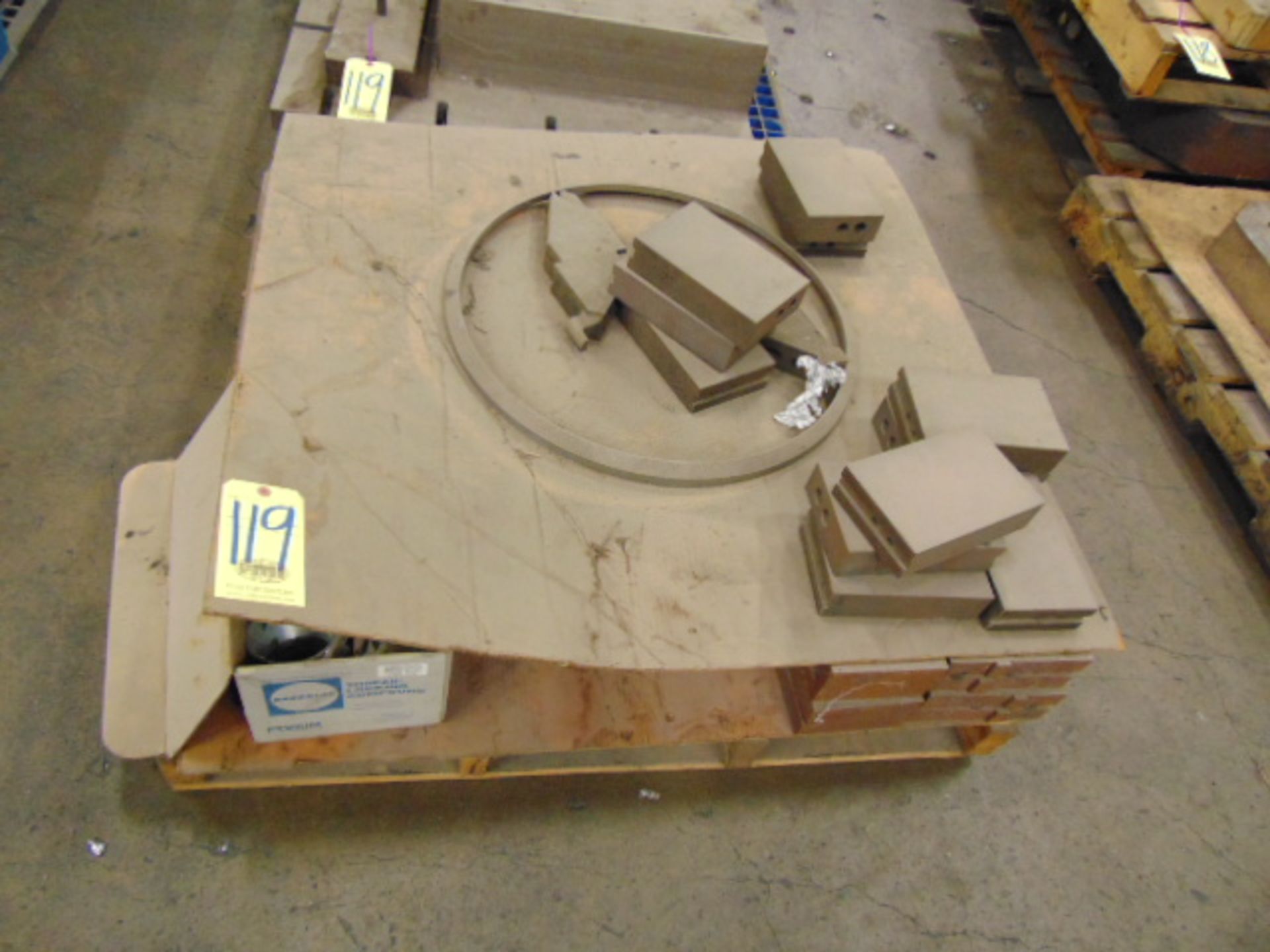 LOT CONSISTING OF: fixtures & chuck jaws, assorted (on six pallets) - Image 6 of 6