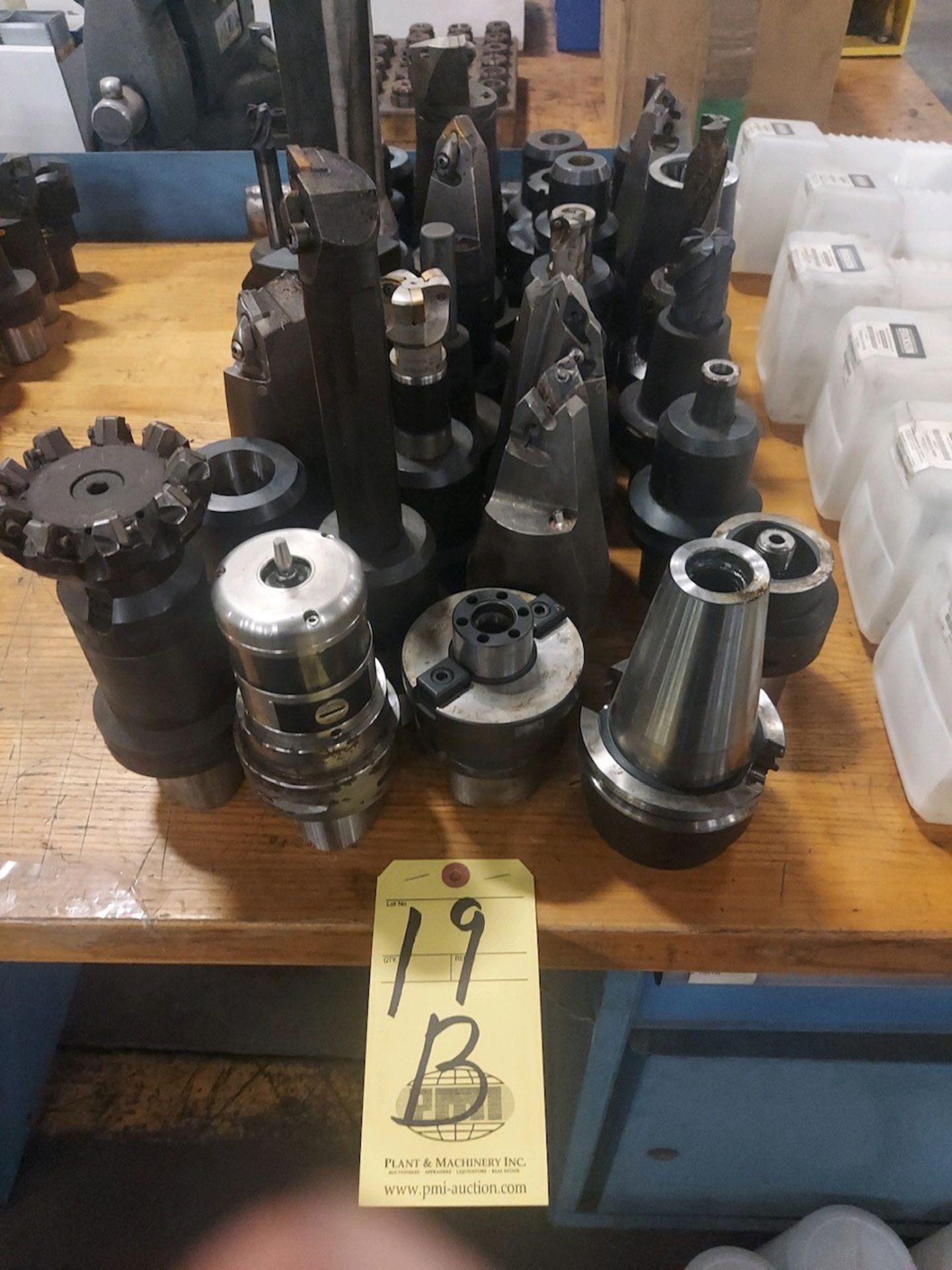 LOT OF CAPTO C8 TOOLING, assorted