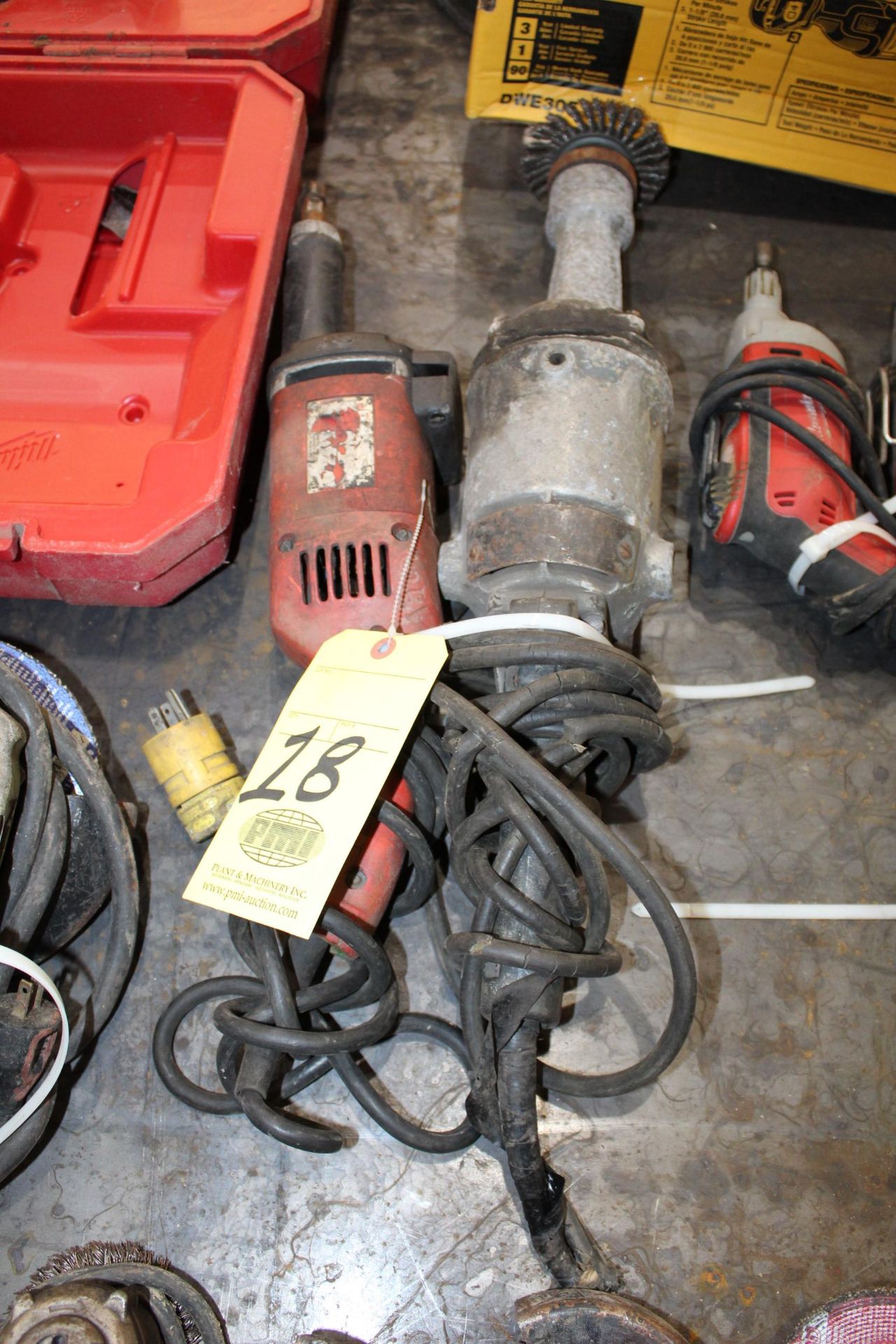 LOT OF ELECTRIC STRAIGHT GRINDERS
