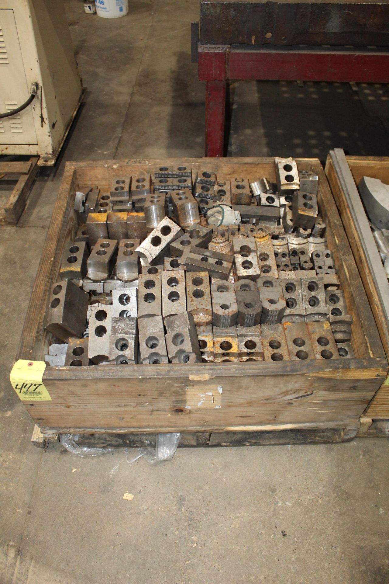 LOT OF STEEL TOP JAWS