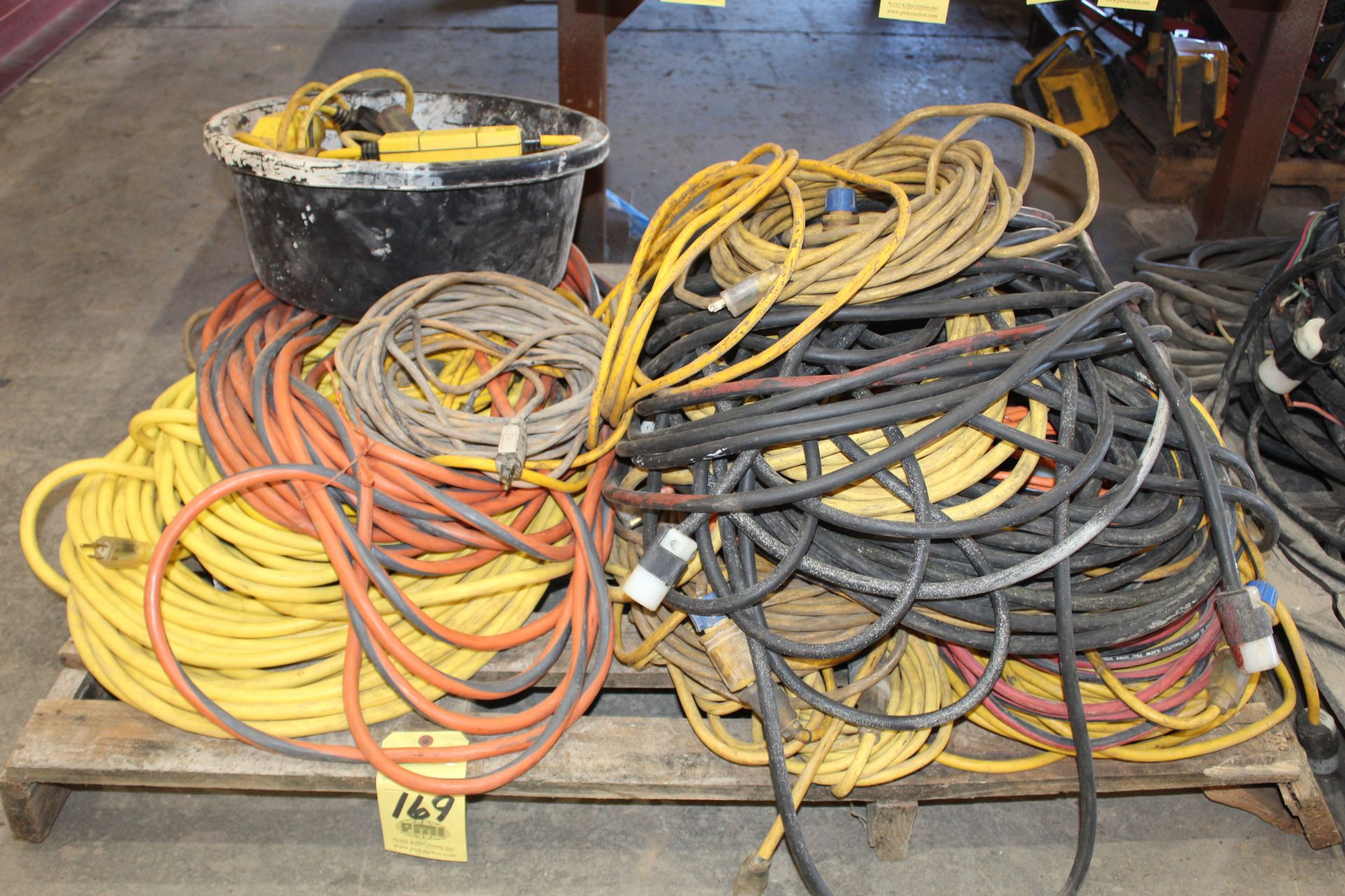 LOT OF EXTENSION CORDS, H.D.