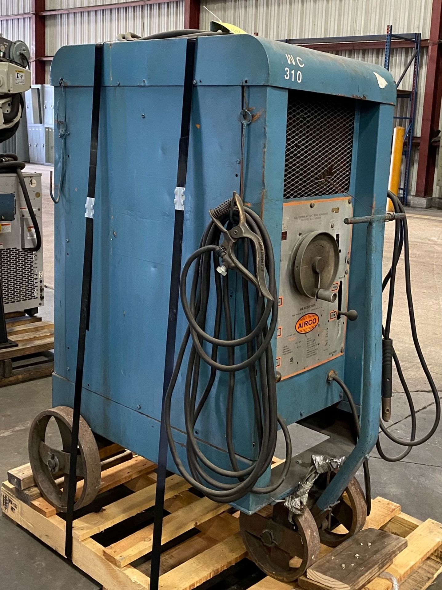 WELDING MACHINE, AIRCO, MDL. 3A/DDS-24-A, S/N U476571 (LOCATED AT: AF GLOBAL/MASS FLANGE FACILITY, - Image 2 of 5