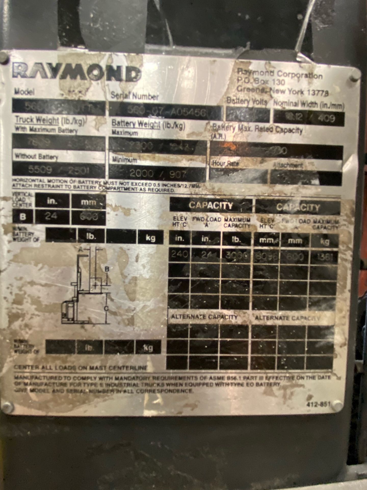 ELECTRIC FORKLIFT, RAYMOND 3000 LB. BASE CAP. MDL. 560-OPC30TT, new 2007, 36 v. electric w/charger, - Image 3 of 10