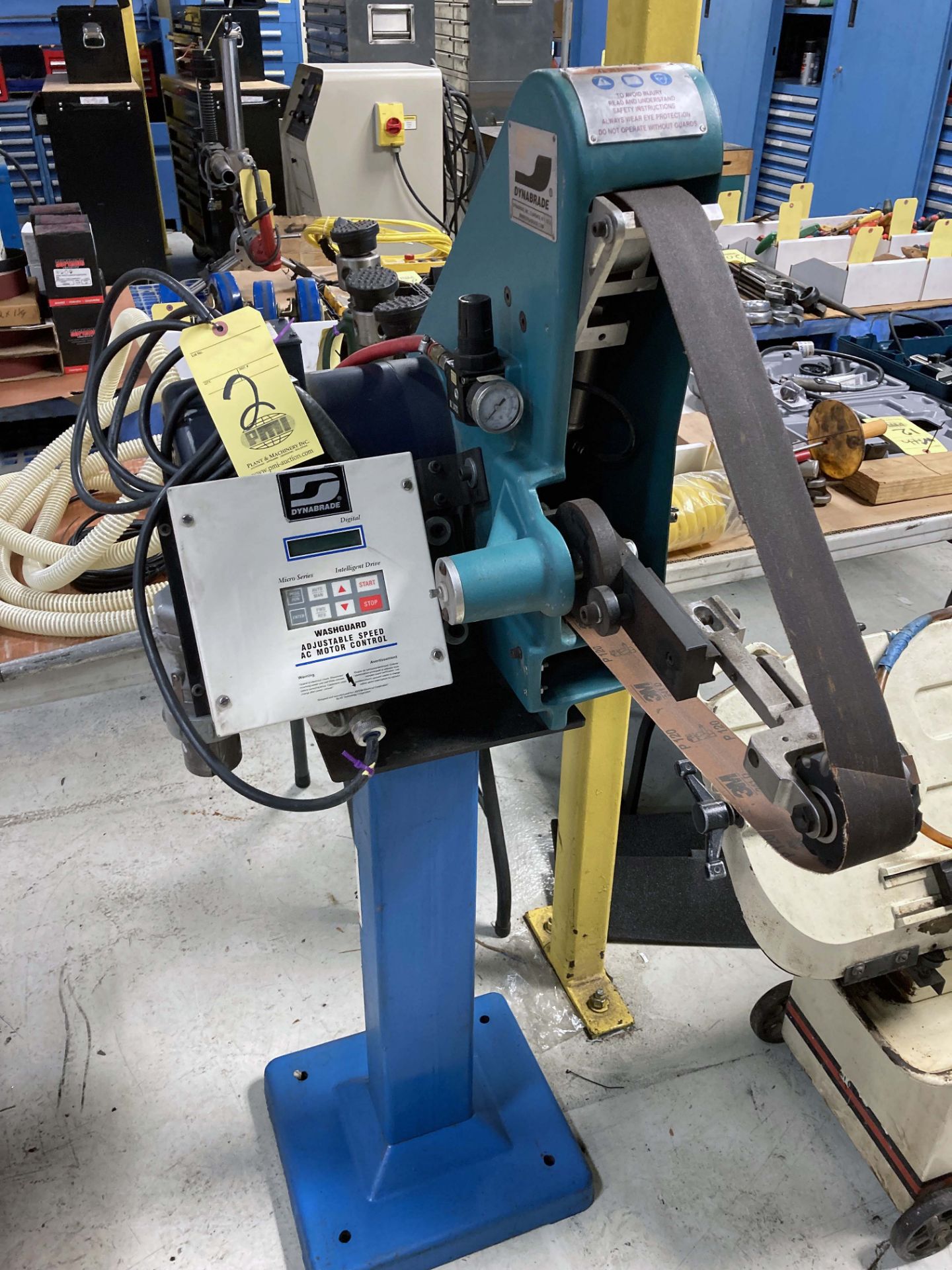 BELT SANDER, DYNABRADE 2", pedestal mtd. (Located at: AF Global/Ameriforge R&D Facility, 13770