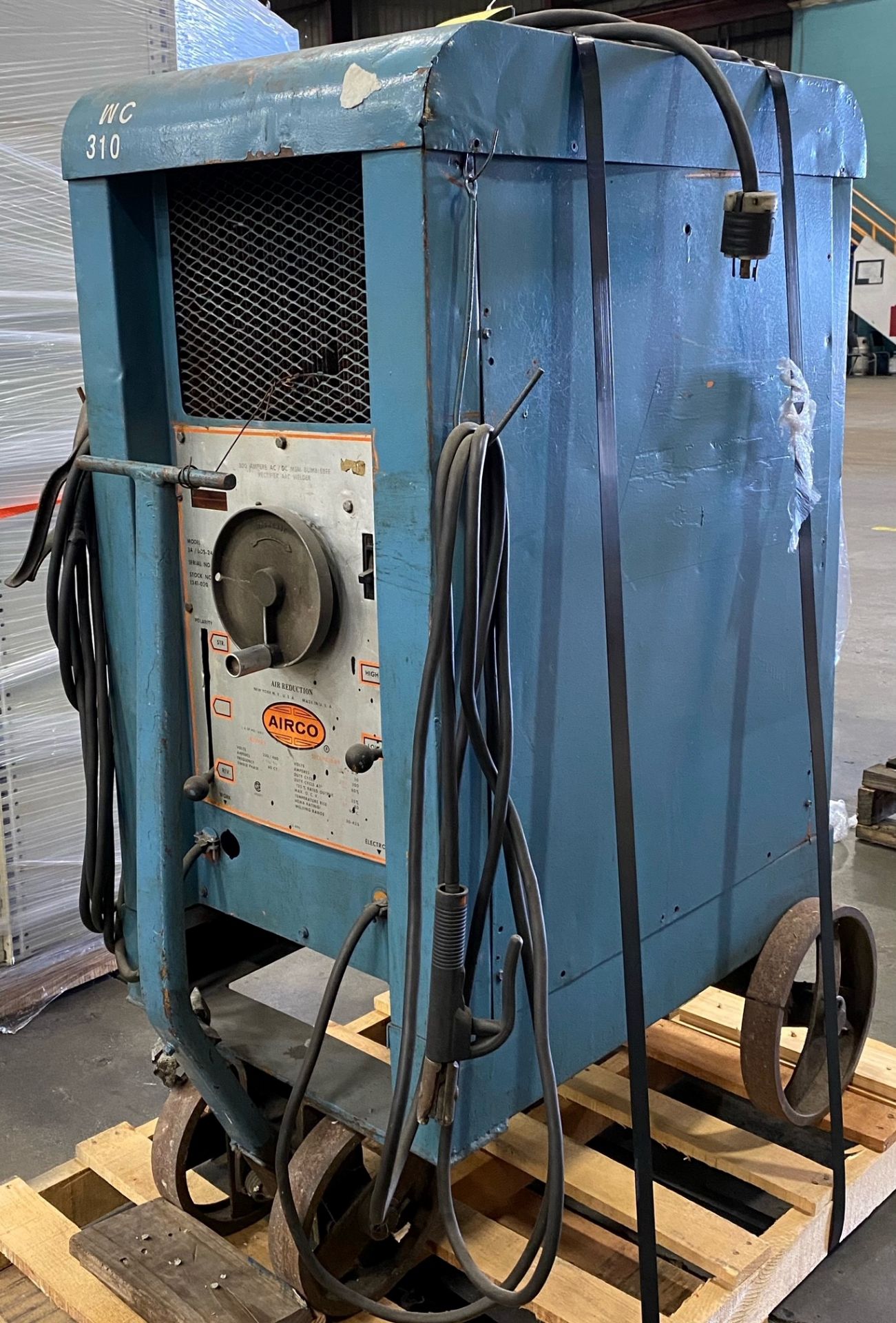 WELDING MACHINE, AIRCO, MDL. 3A/DDS-24-A, S/N U476571 (LOCATED AT: AF GLOBAL/MASS FLANGE FACILITY, - Image 3 of 5
