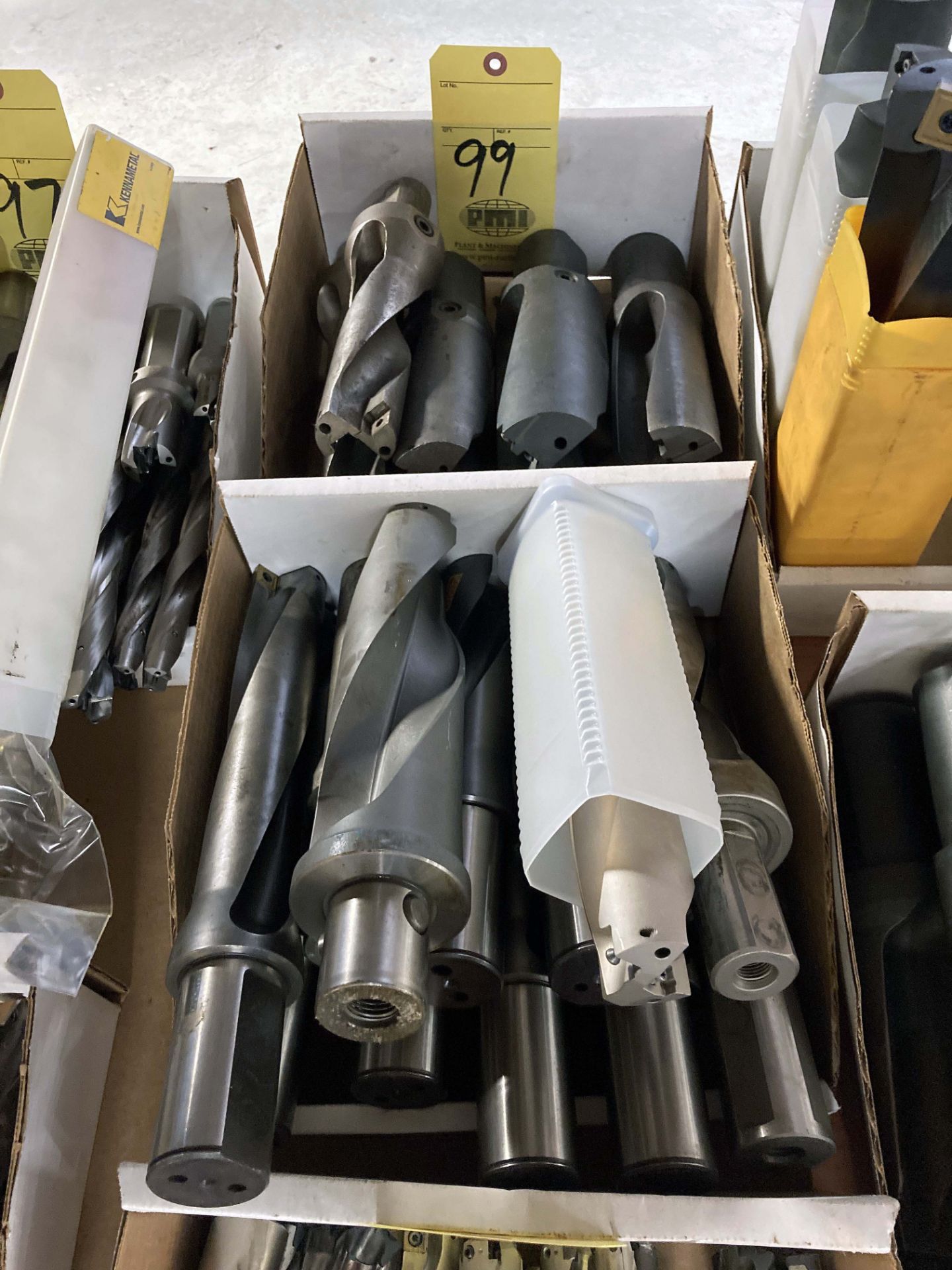 LOT OF THROUGH COOLANT TWIST DRILLS (Located at: AF Global/Ameriforge R&D Facility, 13770 Industrial