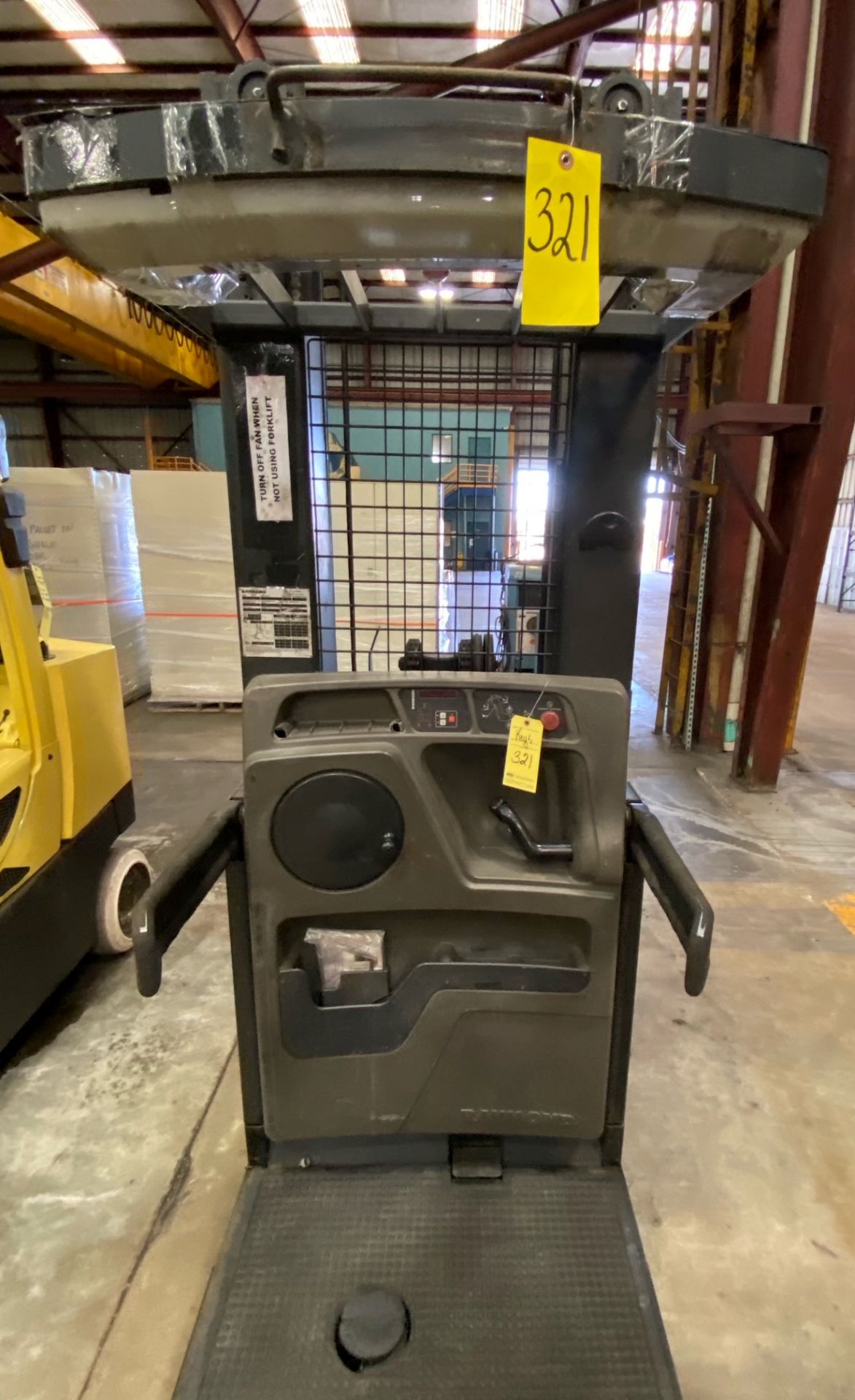 ELECTRIC FORKLIFT, RAYMOND 3000 LB. BASE CAP. MDL. 560-OPC30TT, new 2007, 36 v. electric w/charger, - Image 2 of 10