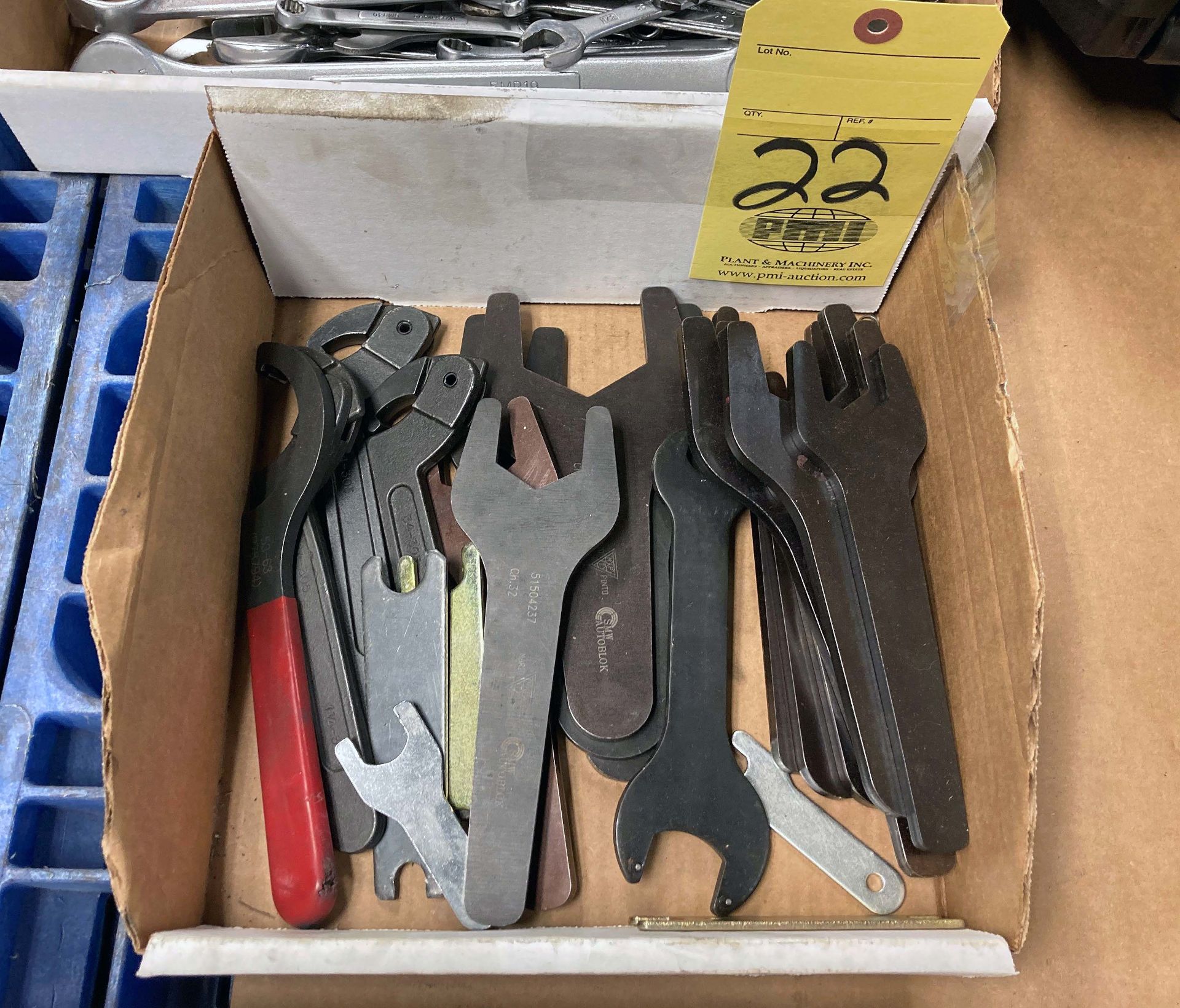 LOT OF WRENCHES (Located at: AF Global/Ameriforge R&D Facility, 13770 Industrial Road, Houston, TX