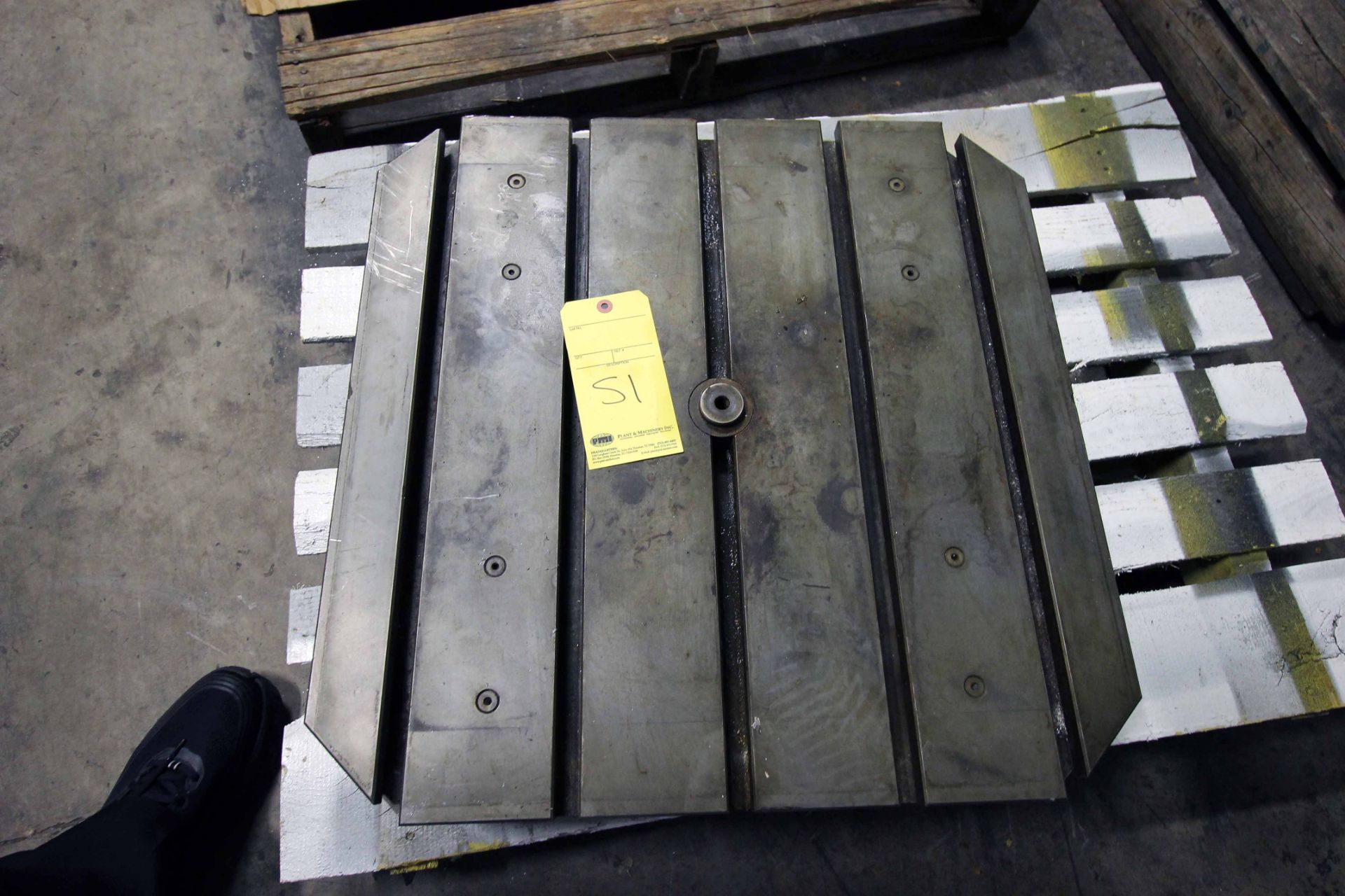 T-SLOTTED MACHINING CENTER PALLET, 24-1/2' x 24-1/2'