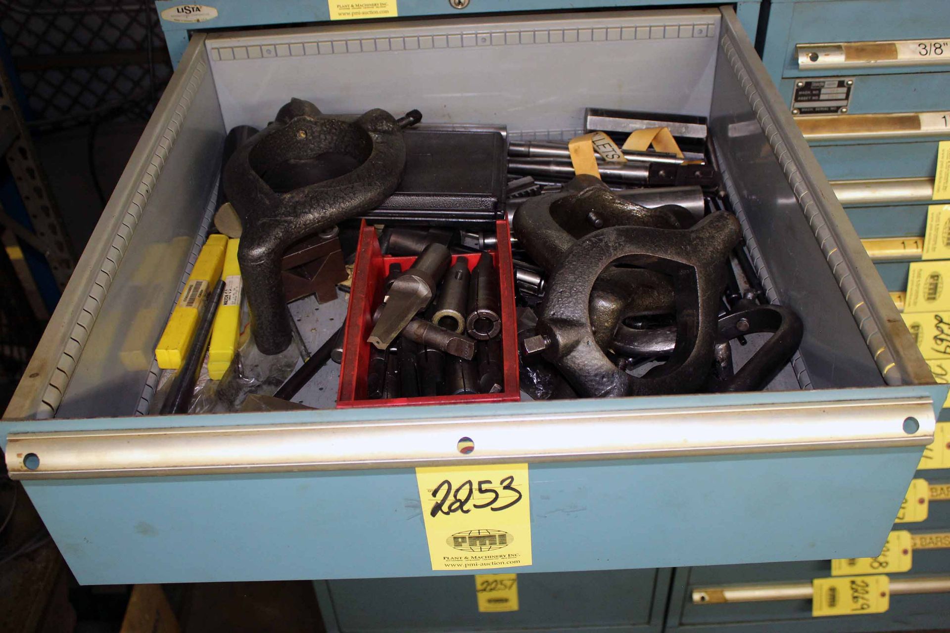 LOT OF TOOLING, misc. (in one drawer)