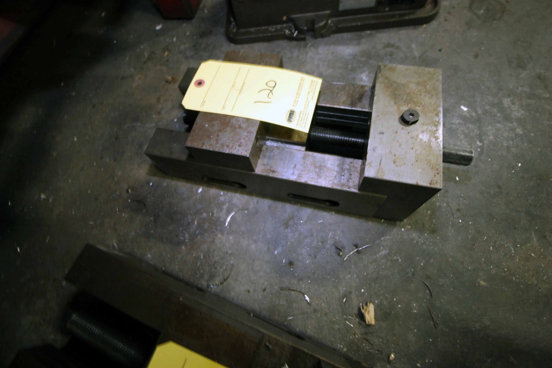 MACHINE VISE, 6"