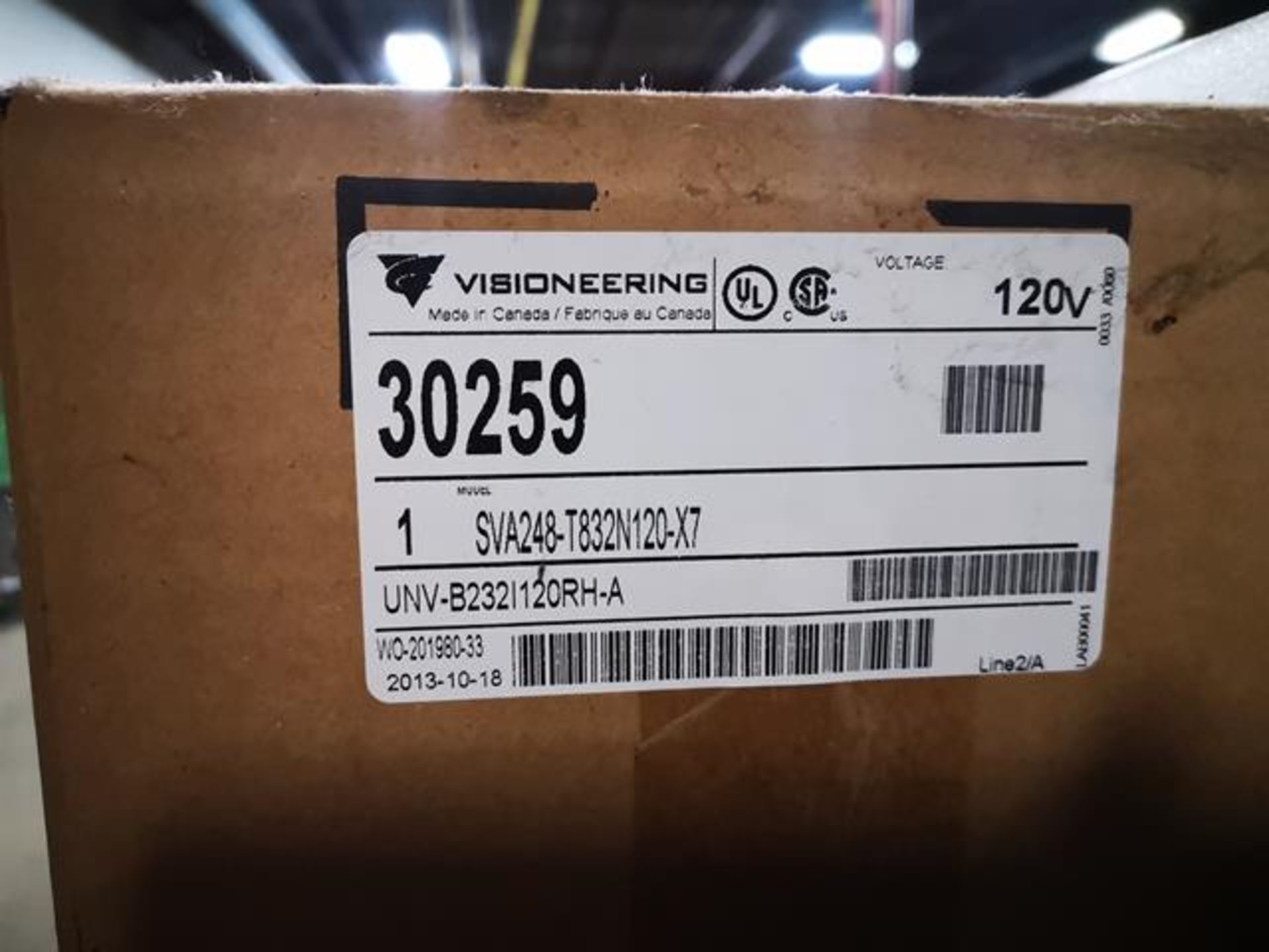 VISIONEERING, 30259, T8 48" ENCLOSED WORK LIGHT, NO BULBS, NEW IN BOX - Image 2 of 2