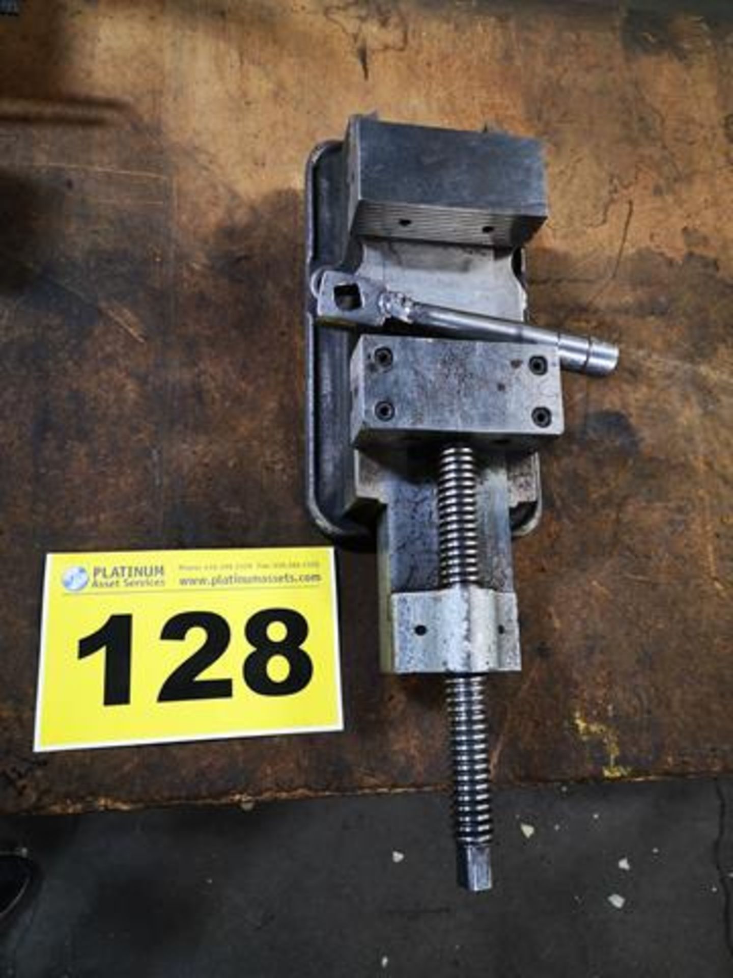 KAR, 6" MACHINE VISE