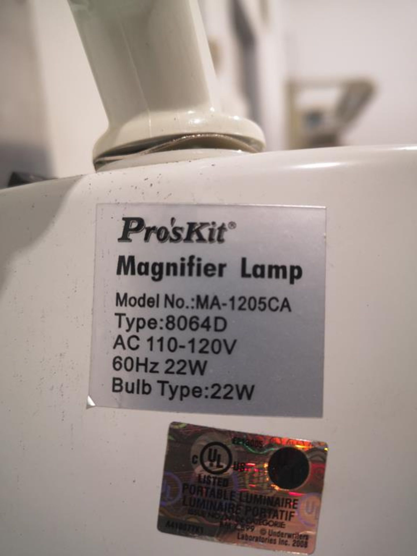 PRO'S KIT, MA-1205CA, 8064D, 4" DIA. MAGNIFIER WORKBENCH LAMP, 110 VAC 22 W - Image 2 of 2