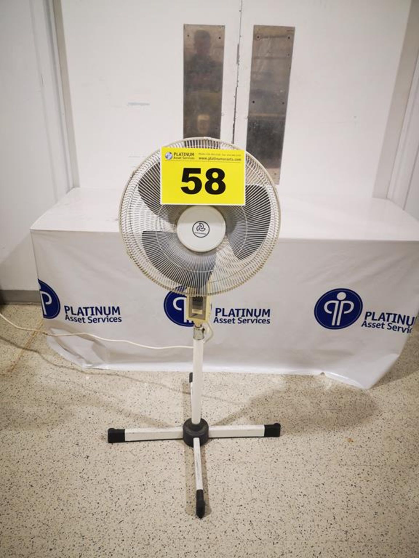 CANARM, 20" DIAMETER PEDESTAL, 3 SPD, FAN, 110 VAC