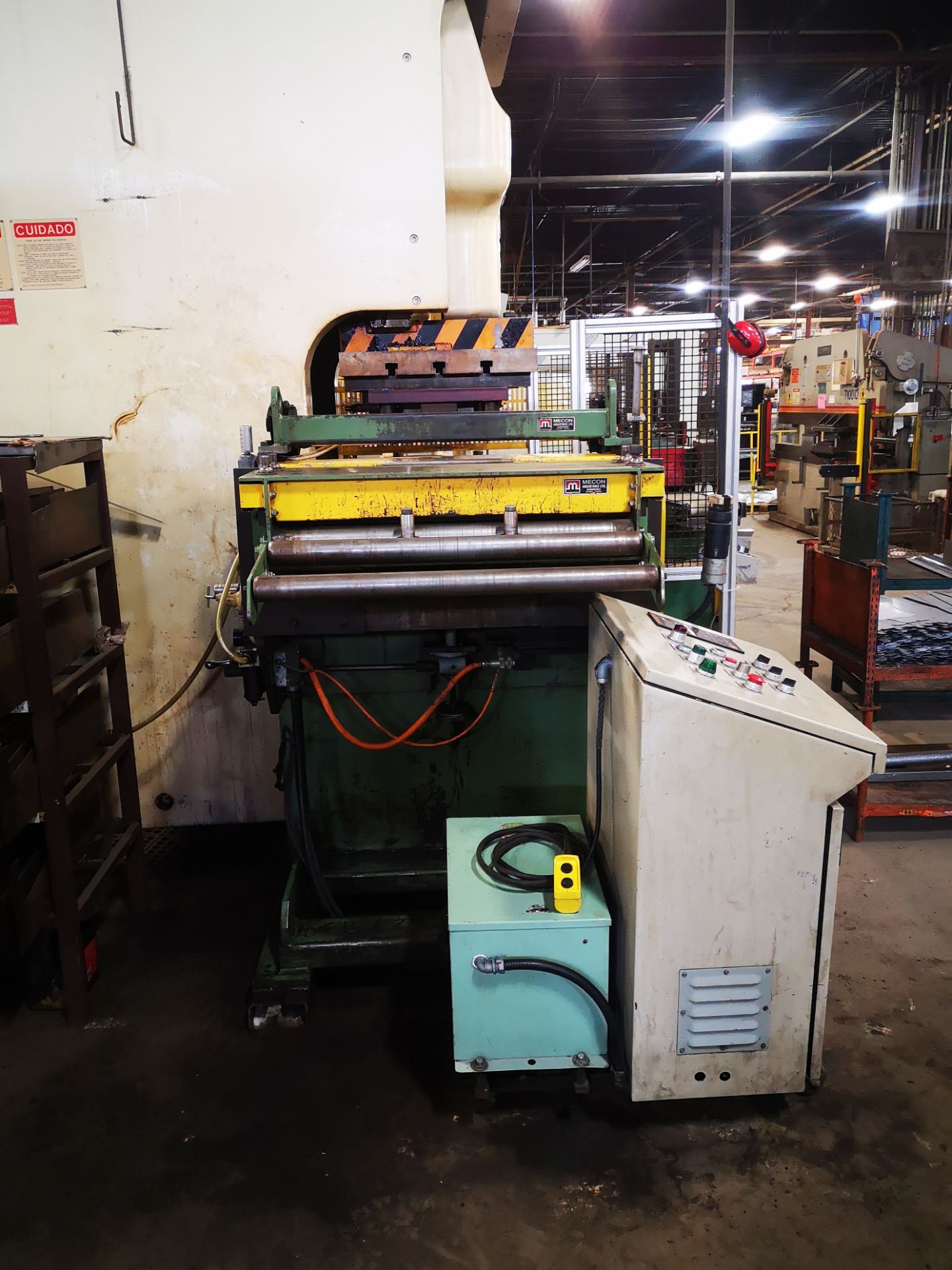 MECON INDUSTRIES, 325F30-IS, FEEDER/STRAIGHTENER, 31.5" MAX WIDTH, INDRAMAT, CTA ST 36, PLC CONTROL, - Image 2 of 6