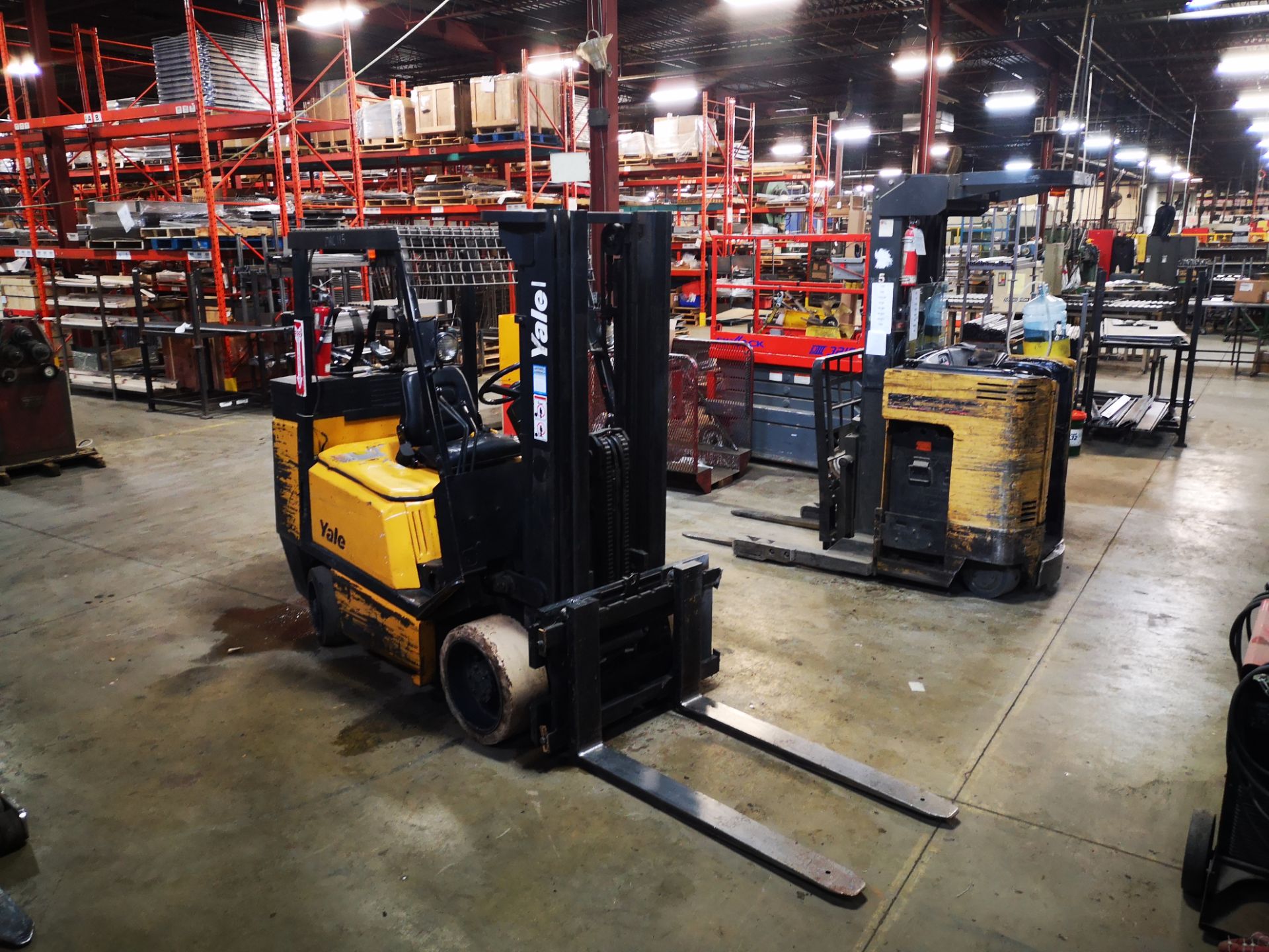 YALE, GL-C060TENUAFE083, 6,000 LBS., 3 STAGE, LPG FORKLIFT, SIDE SHIFT, 188" MAX LIFT, S/N