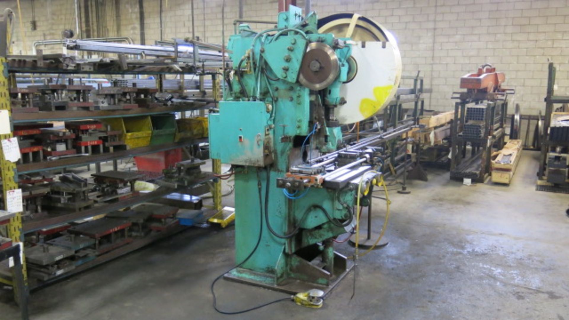 ALECO, 33HP, 33 TON HORN PRESS WITH AIR CLUTCH S/N 233 (RIGGING $800)