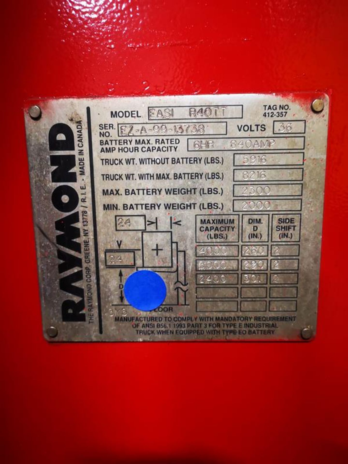 RAYMOND, EASI-R40TT, 4000 LBS, BATTERY POWERED REACH TRUCK, 3 STAGE MAST, 301" MAX LIFT, SIDE - Image 10 of 12
