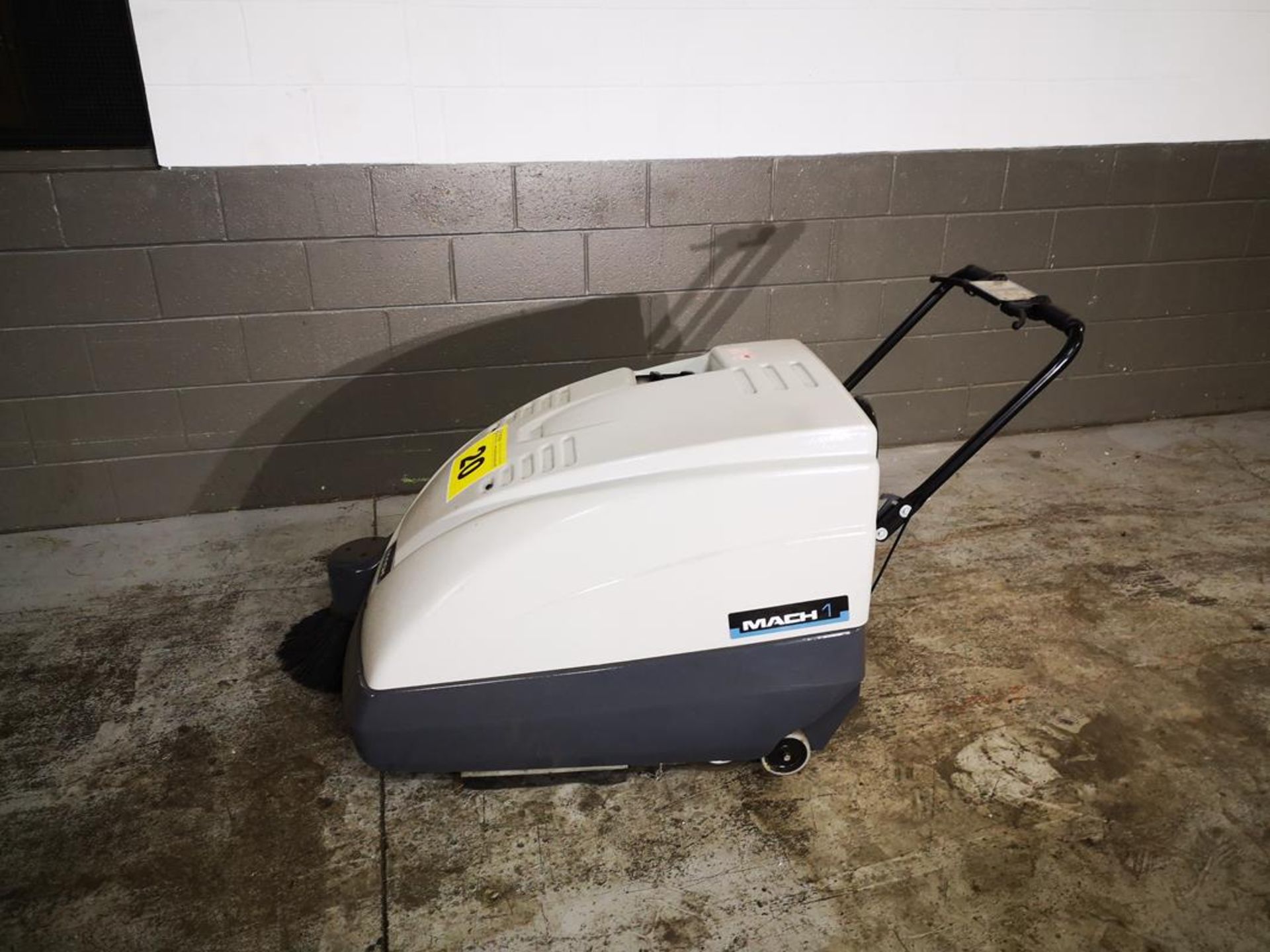 EUREKA, MACH1 ET, BATTERY POWERED, FLOOR SWEEPER, 14" SWEEPING BRUSH HEAD WITH VACUUM, FORWARD - Image 4 of 6