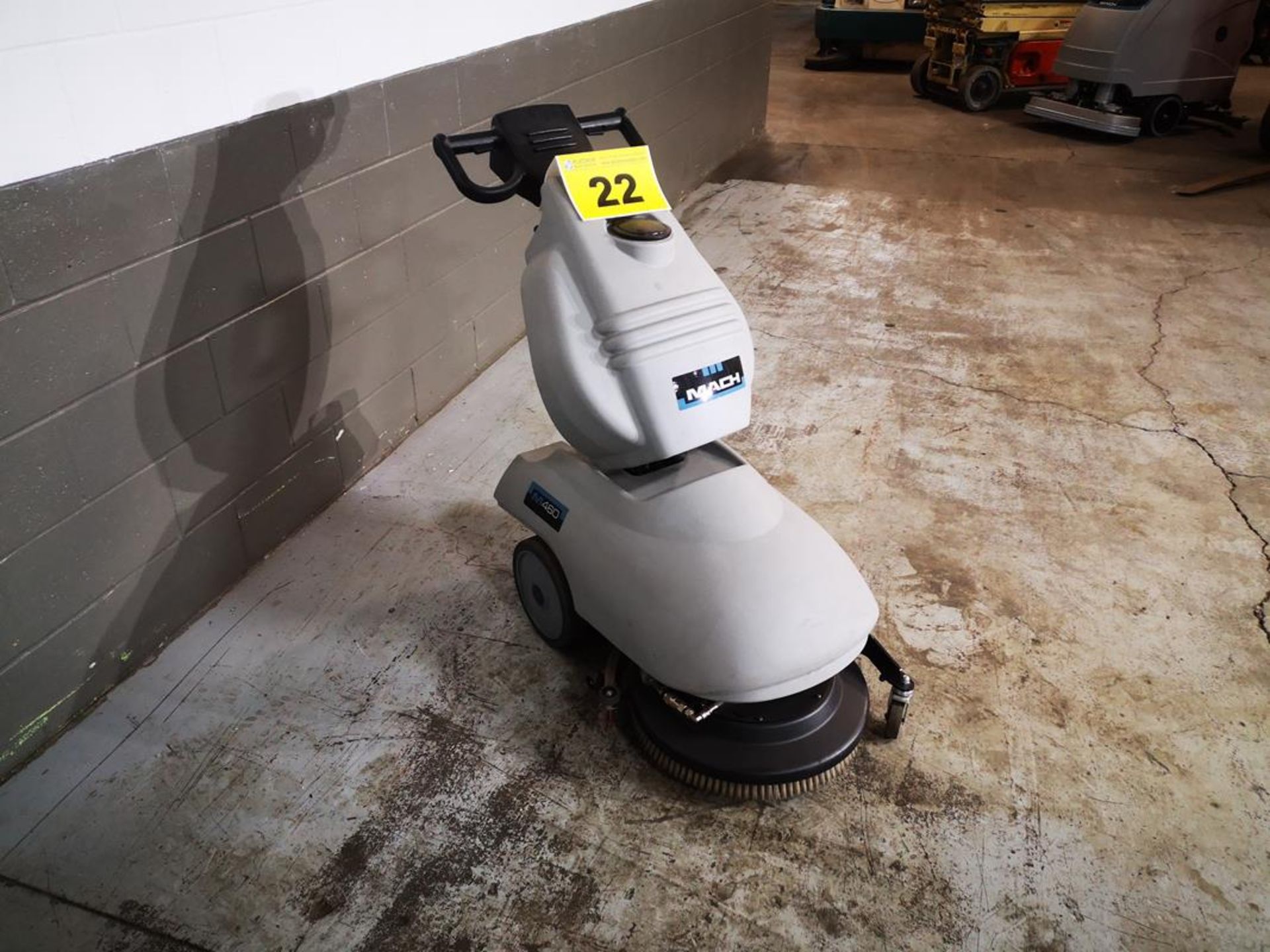 EUREKA, MACH 460B,BATTERY POWERED, FLOOR SCRUBBER,