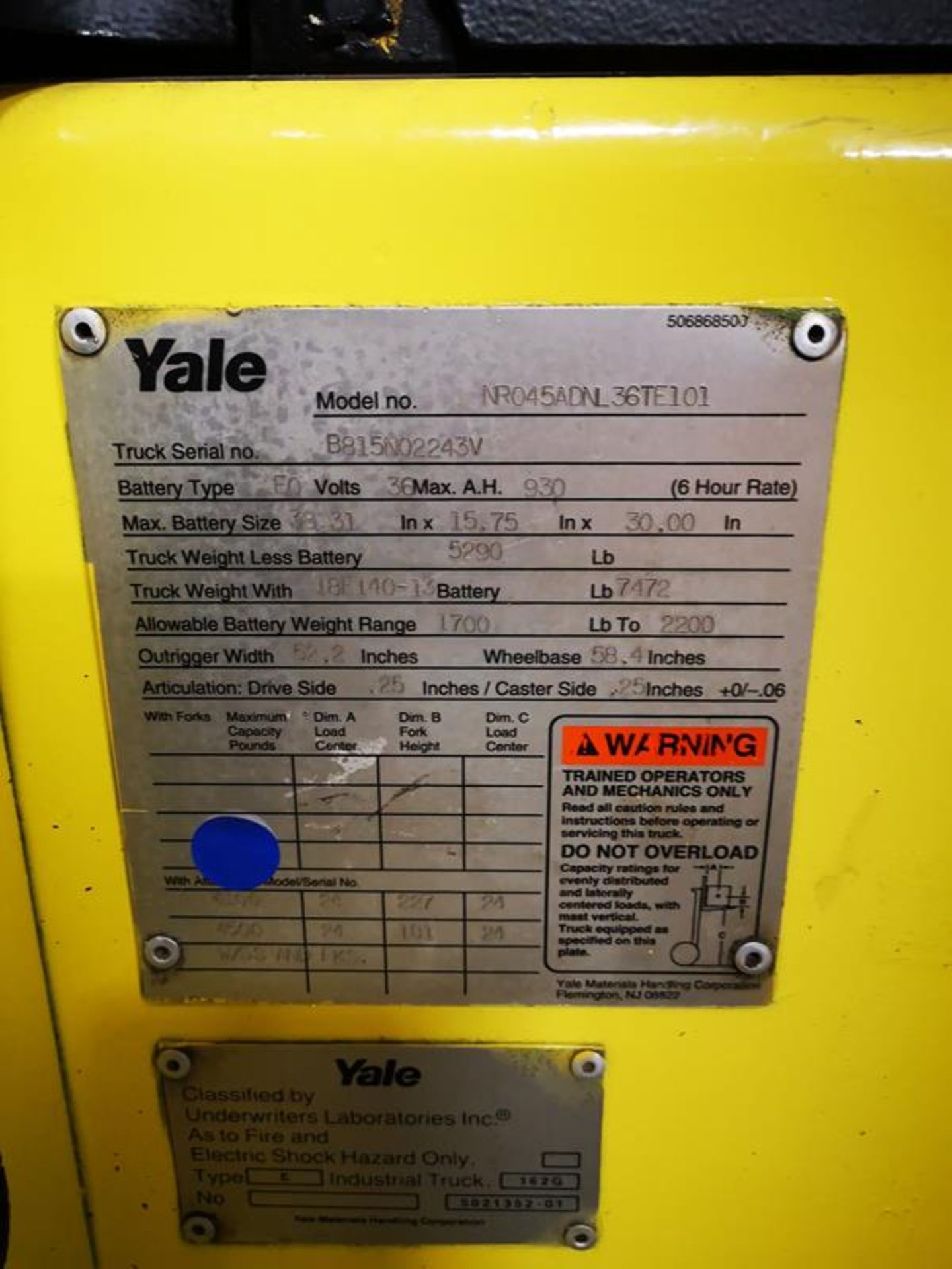 YALE, NR045ADNL36TE101, 4000 LBS., BATTERY POWERED REACH LIFT - Image 9 of 9