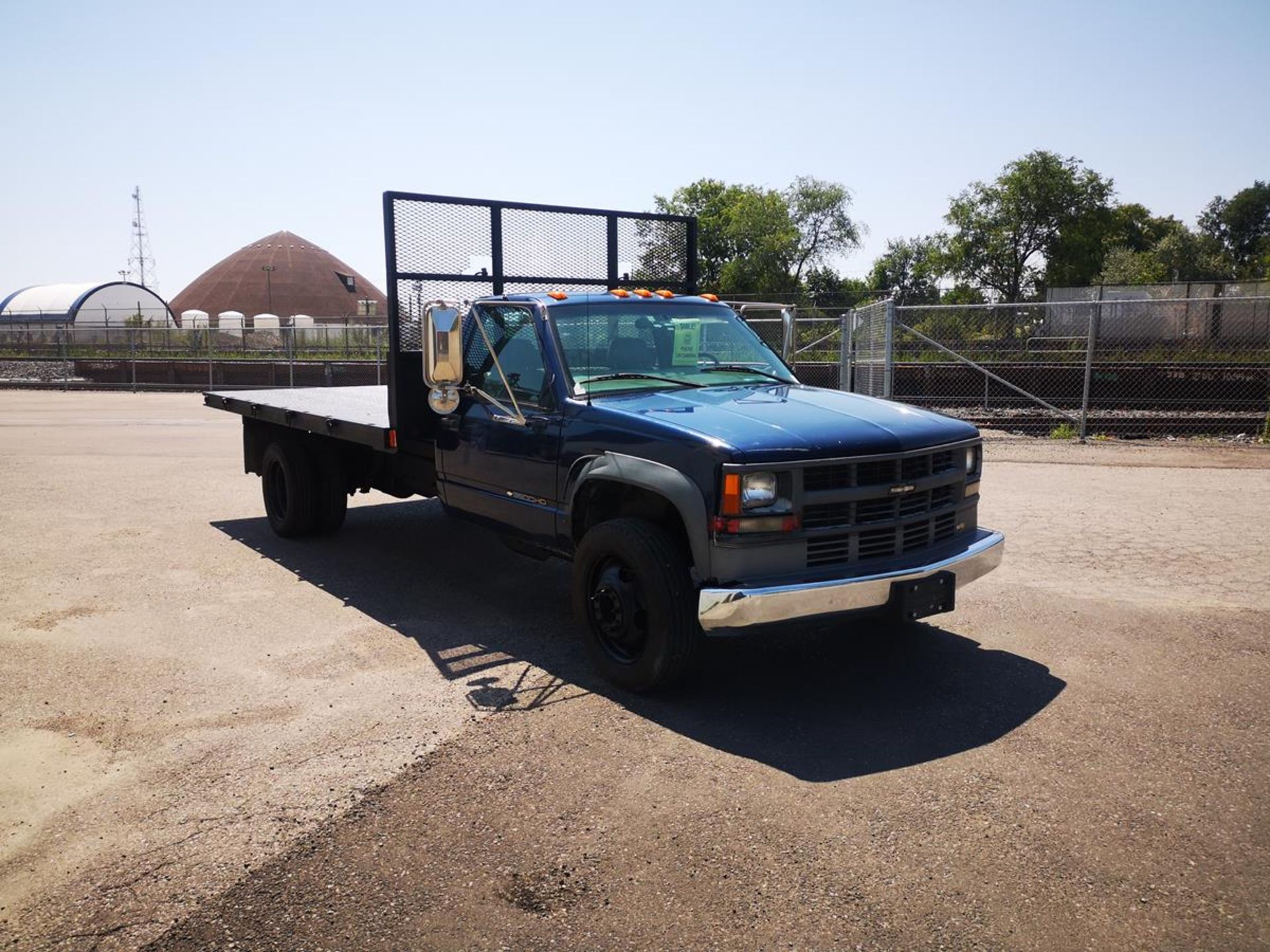 2000, CHEVROLET, C3500HD, 14', HYDRAULIC, TITLING DECK, FLATBED TRUCK - Image 2 of 19