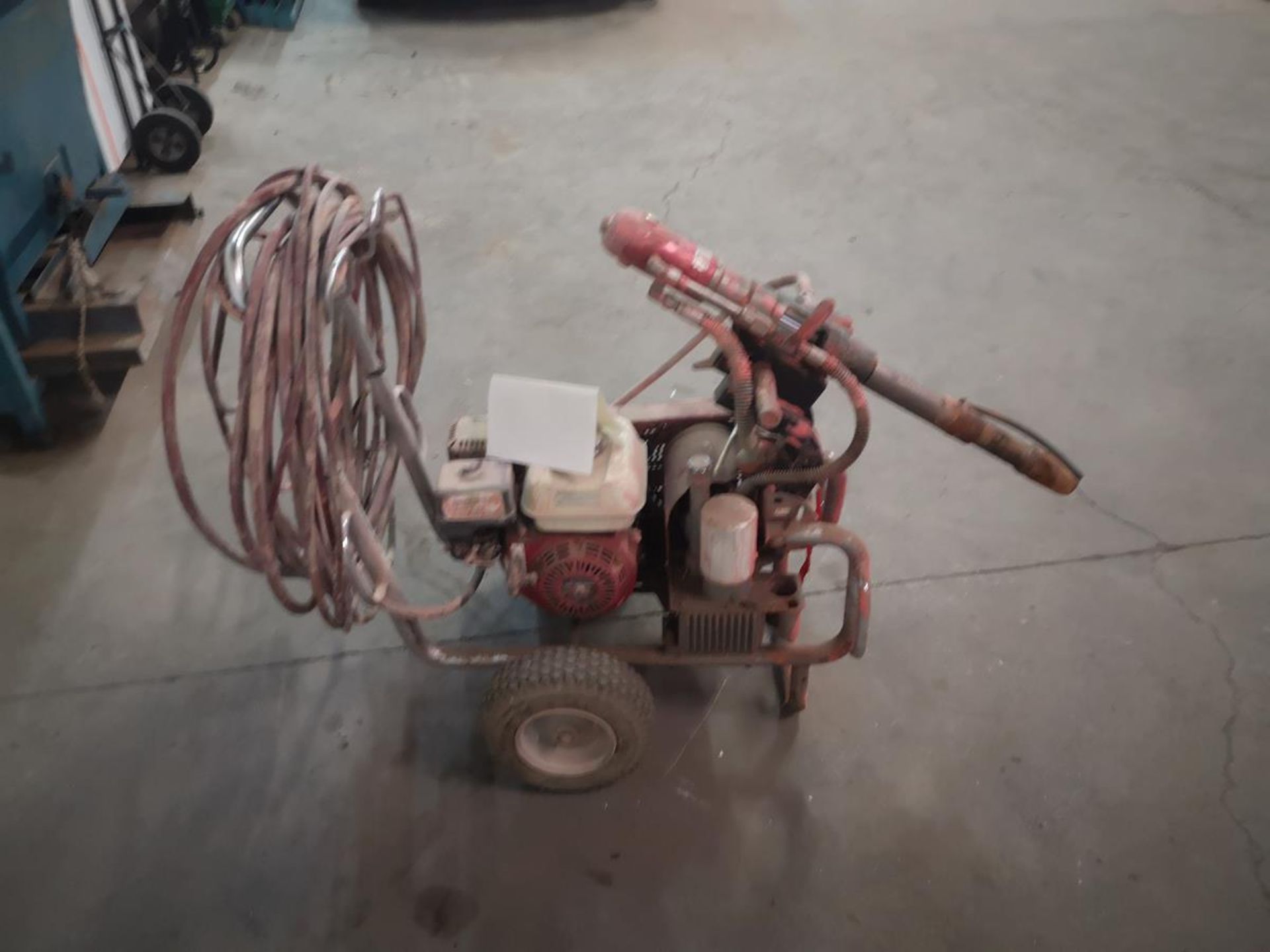 TITAN, POWERTWIN 6900DI PLUS, AIR SPRAYER, HONDA GAS ENGINE, 5 GALLON PAINT CAN PICKUP - Image 2 of 2