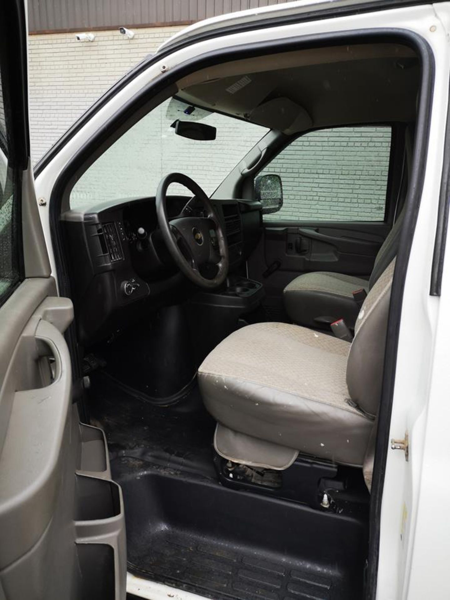 2013, CHEVROLET, EXPRESS 2500, CARGO VAN - Image 10 of 23