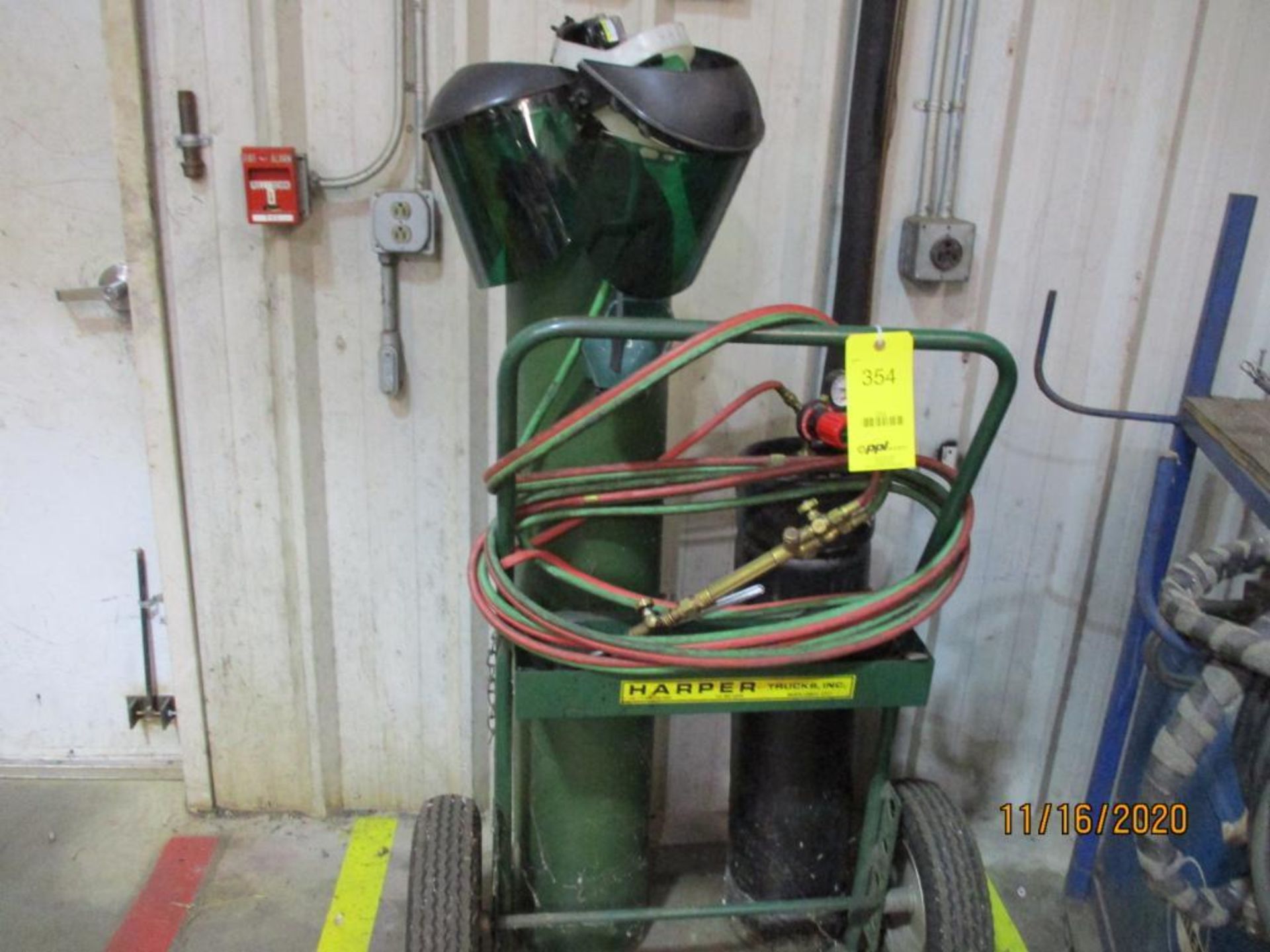 Oxygen/Acetylene Torch Set, with Cart (LOCATED IN BESSEMER, AL) - Image 2 of 2
