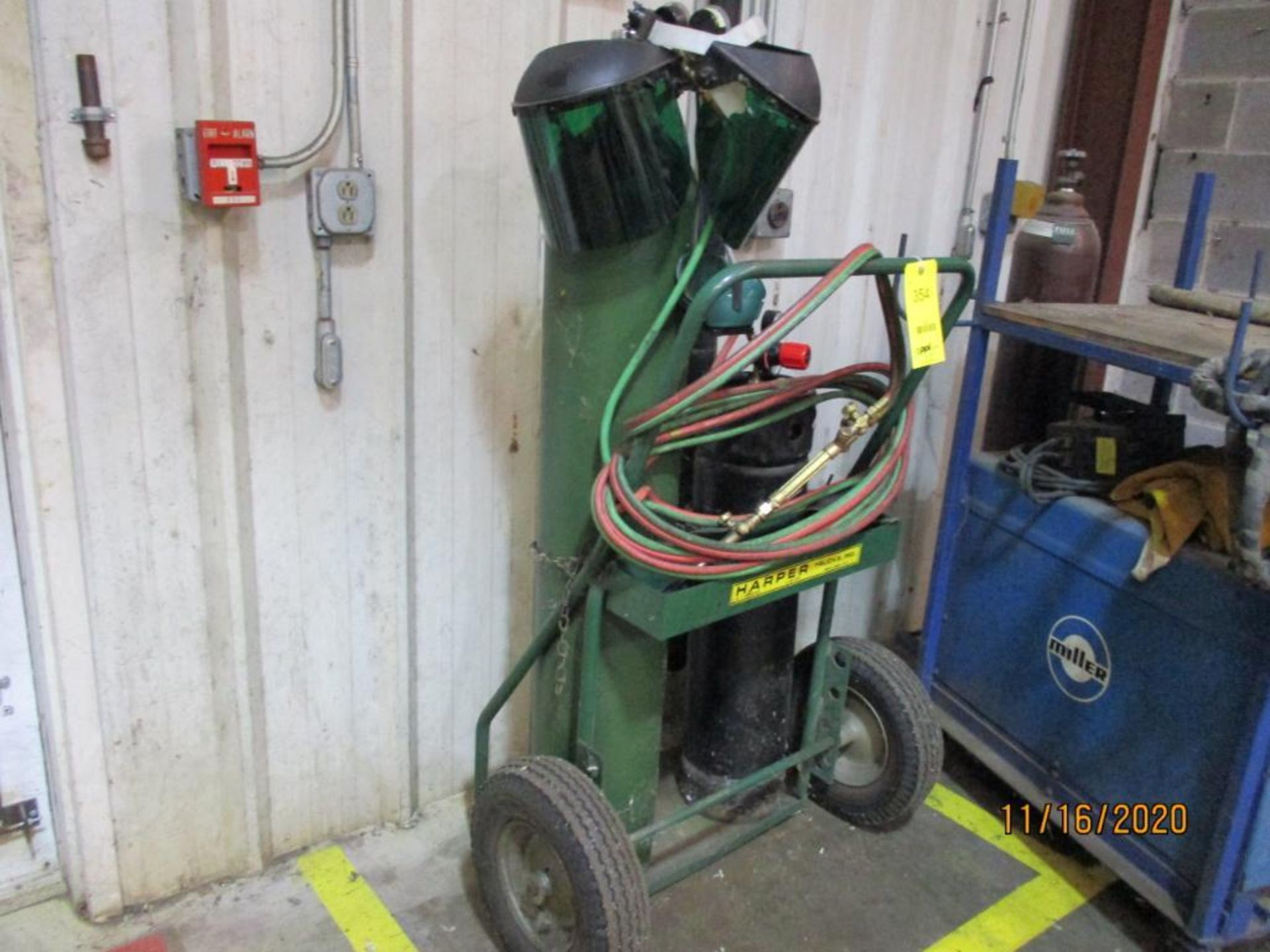 Oxygen/Acetylene Torch Set, with Cart (LOCATED IN BESSEMER, AL)