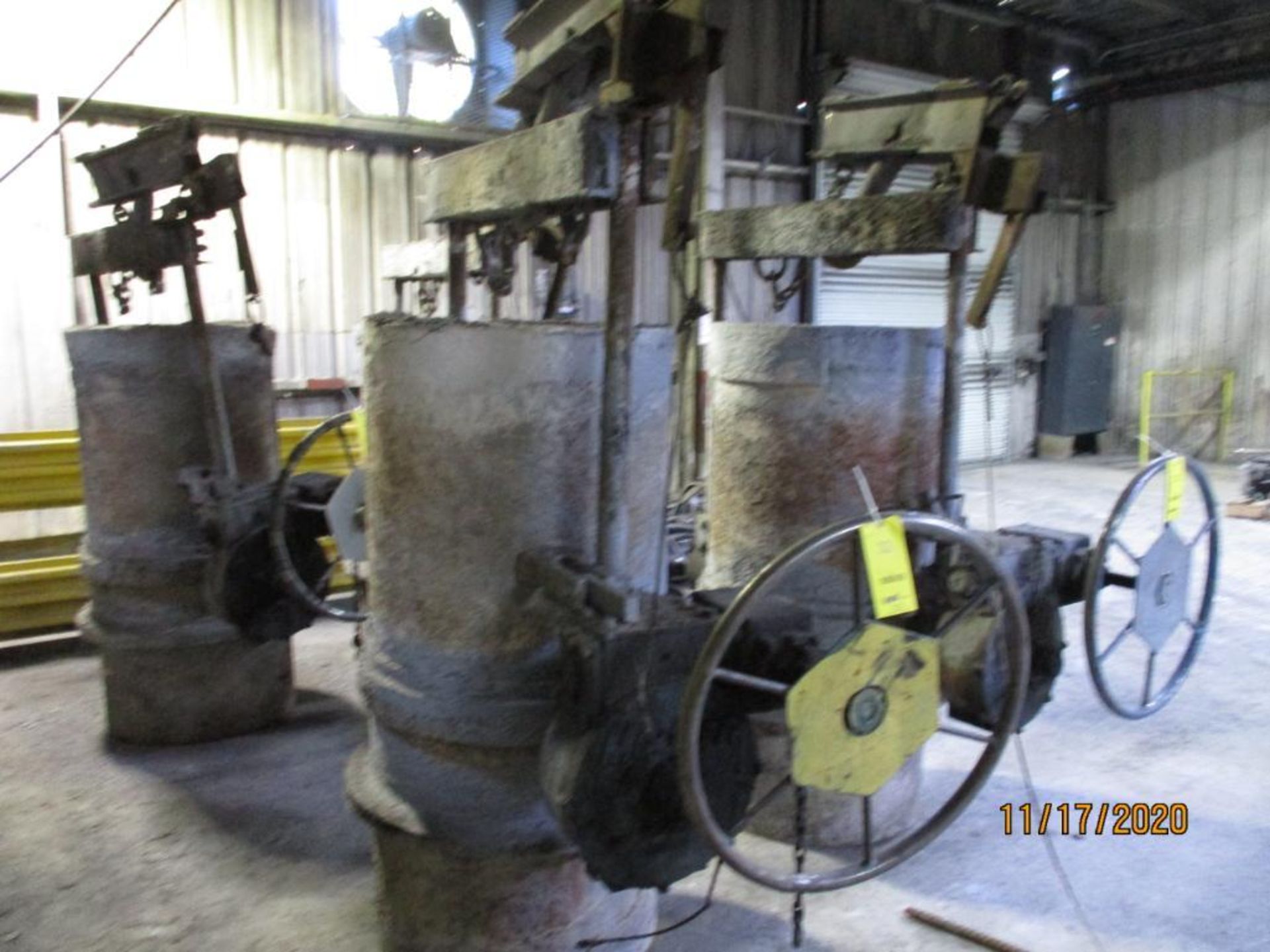 Modern 2700 lb. Ladle (LOCATED IN COLUMBIANA, AL) - Image 2 of 2