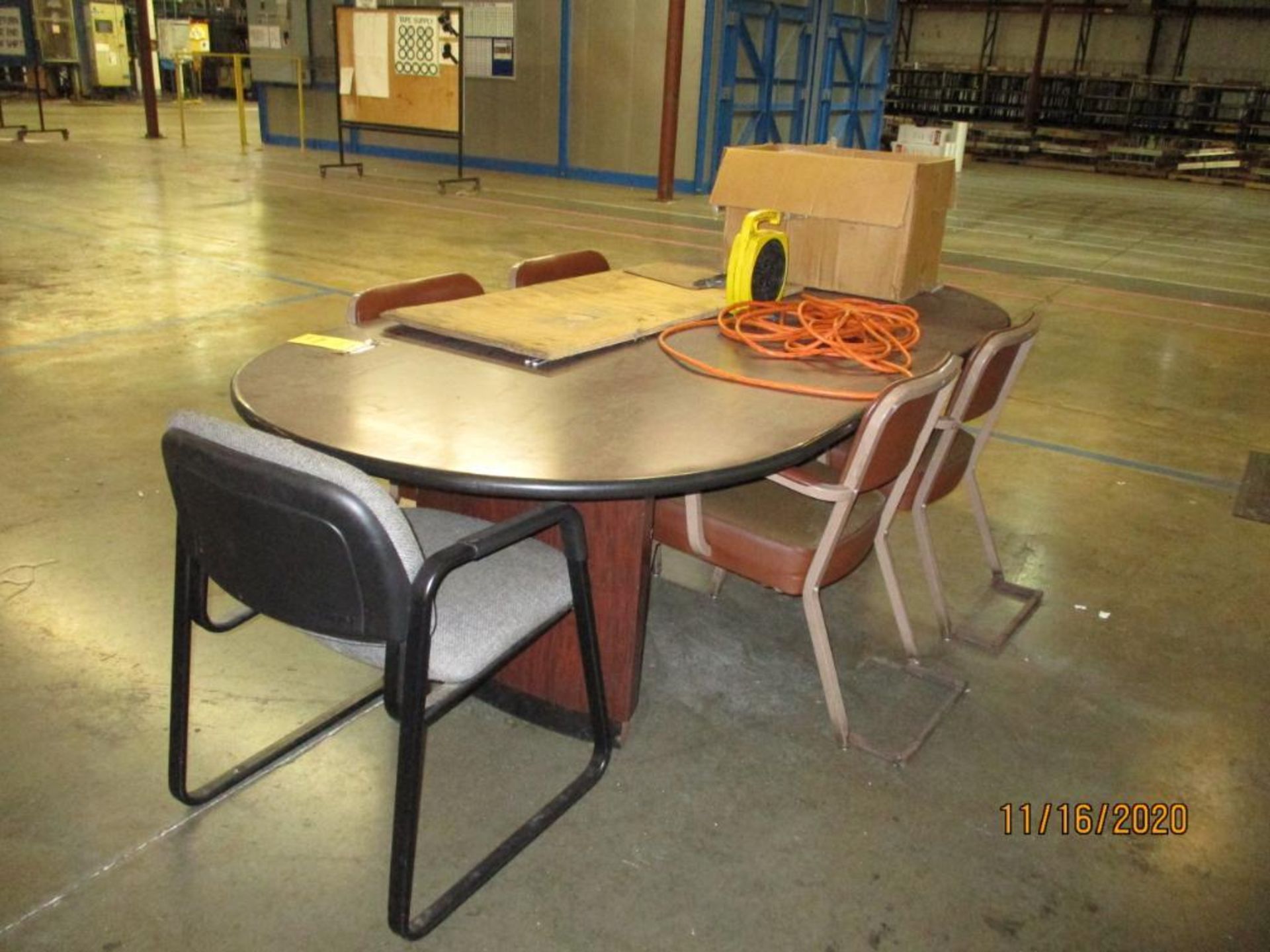 LOT: Conference Table with (5) Chairs (LOCATED IN BESSEMER, AL) - Image 2 of 2