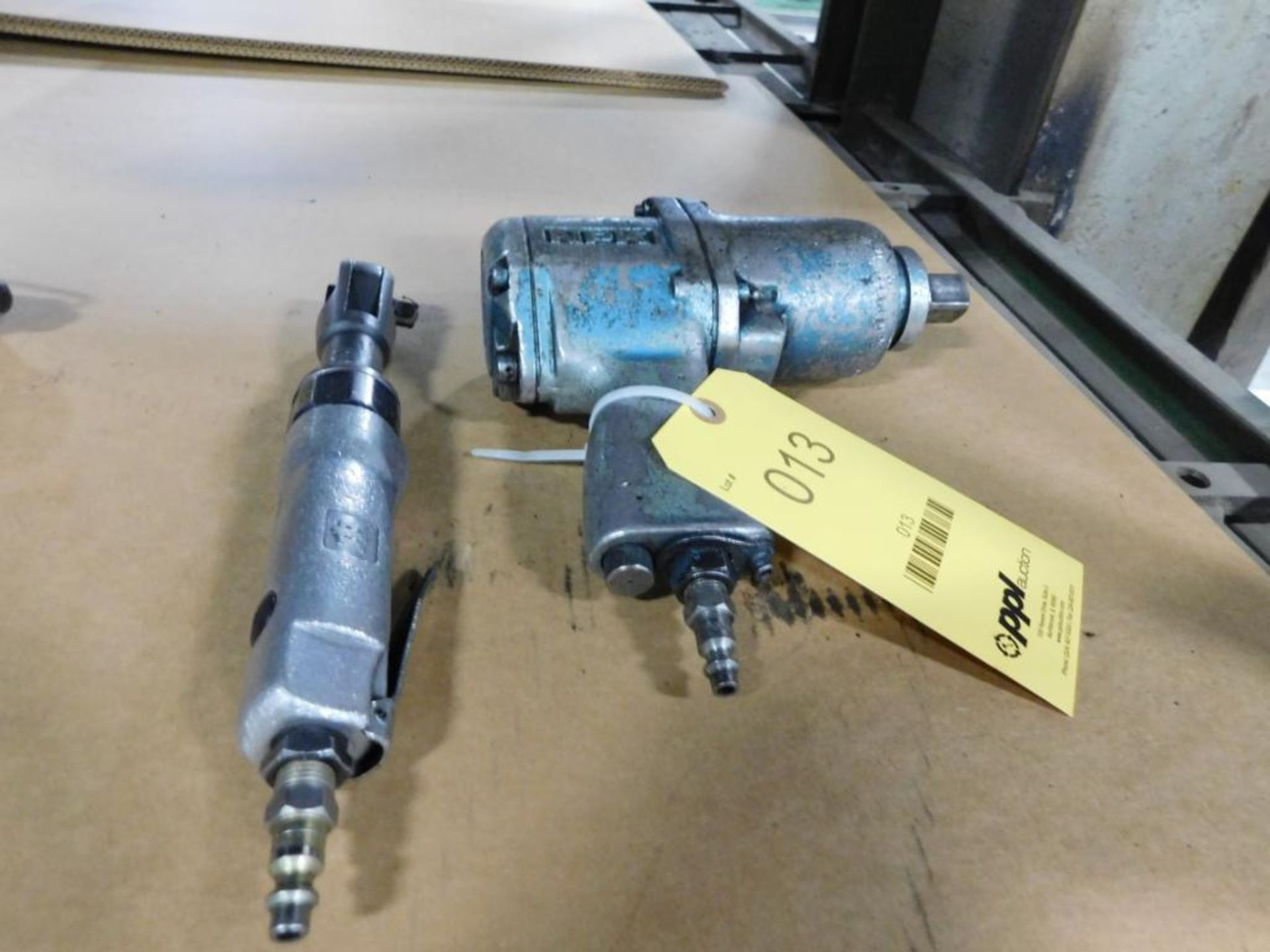 LOT: 3/4 in. Pneumatic Impact Wrench & 3/8 in. Ratchet