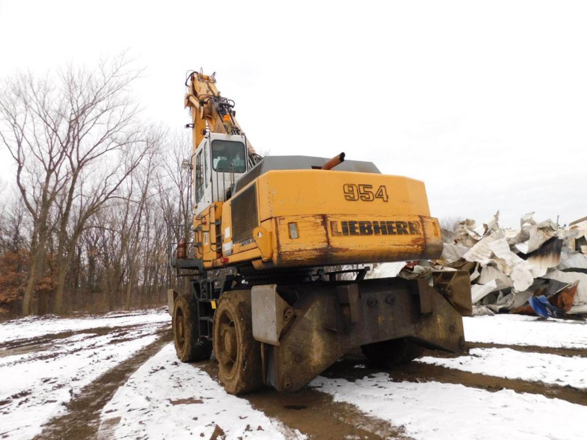 2004 Liebherr Elevated Cab Solid Tire Material Handler Model A954B, S/N WLHZ0714AZK020787 - Image 3 of 5