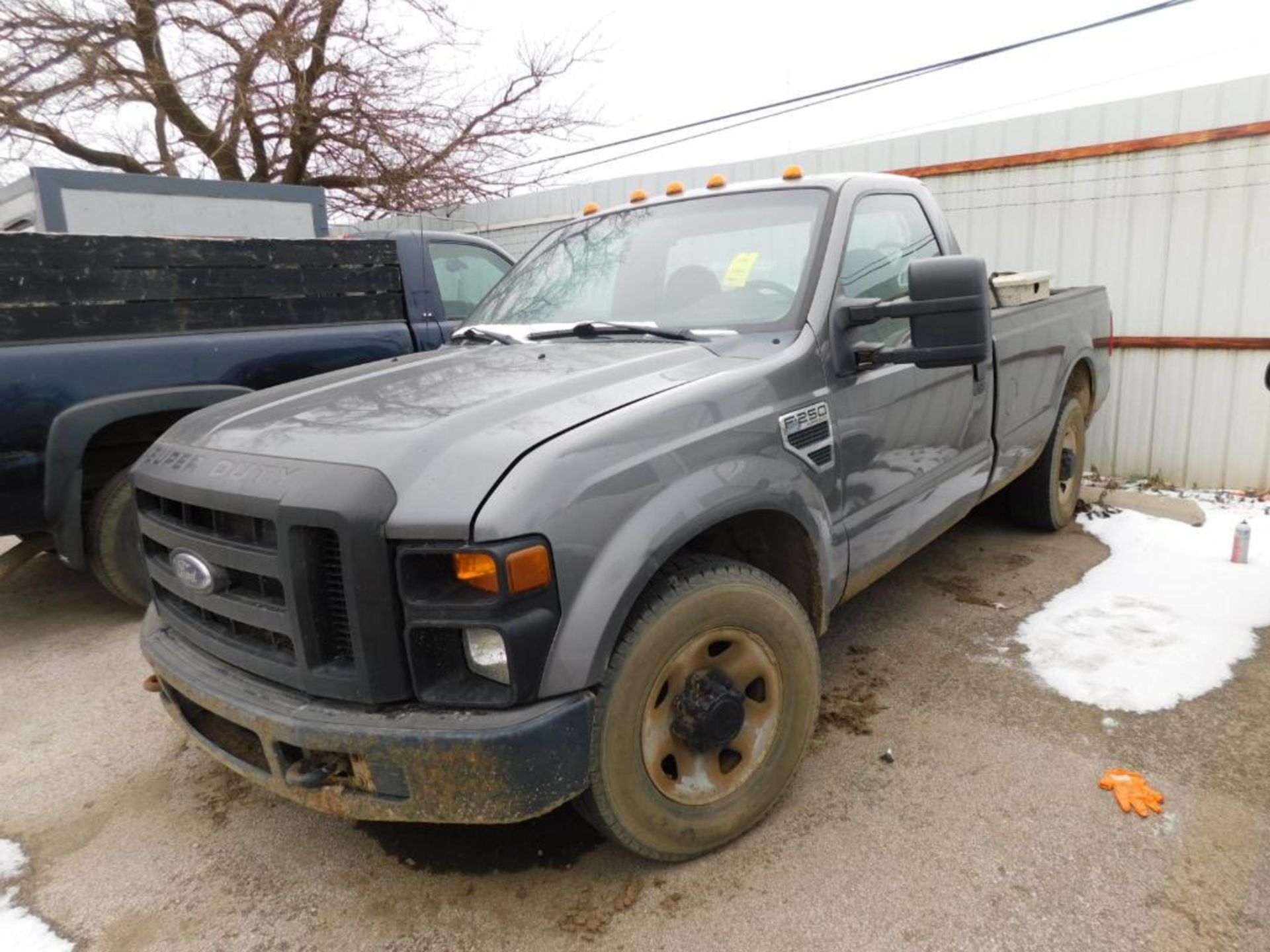 2009 Ford Pick-up Truck Model F-250, VIN 1FTNF20549E629418, 5.4 Liter V8