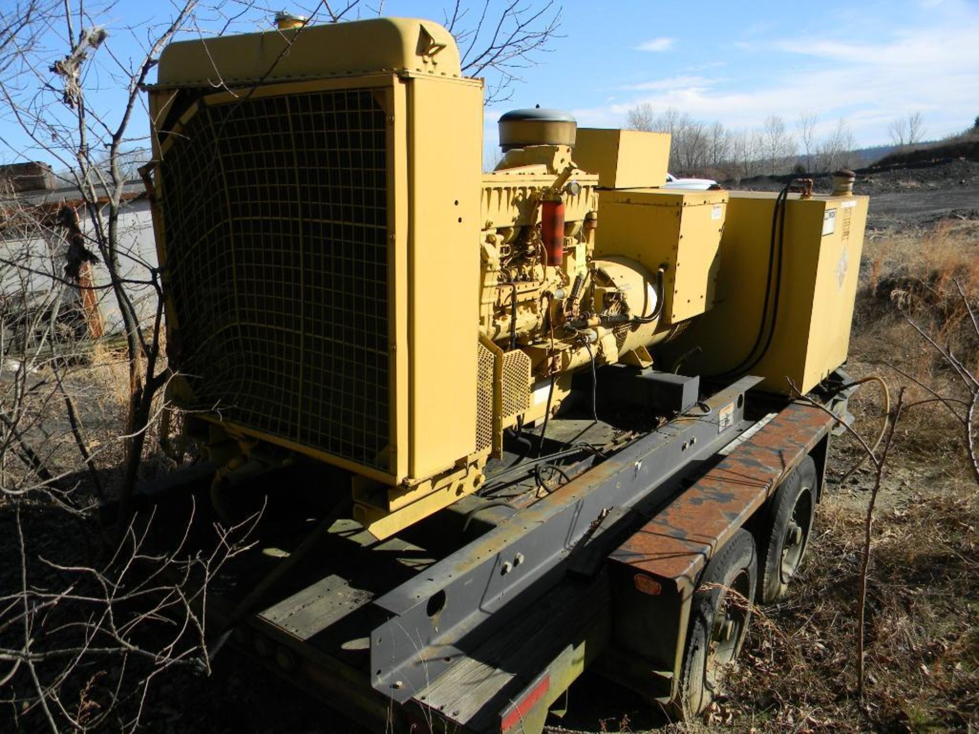 1999 Caterpillar Portable Diesel Generator 400 KVA 320 KW w/ Cat 3406 Engine (S/N 1IS00745), Mounted - Image 2 of 4