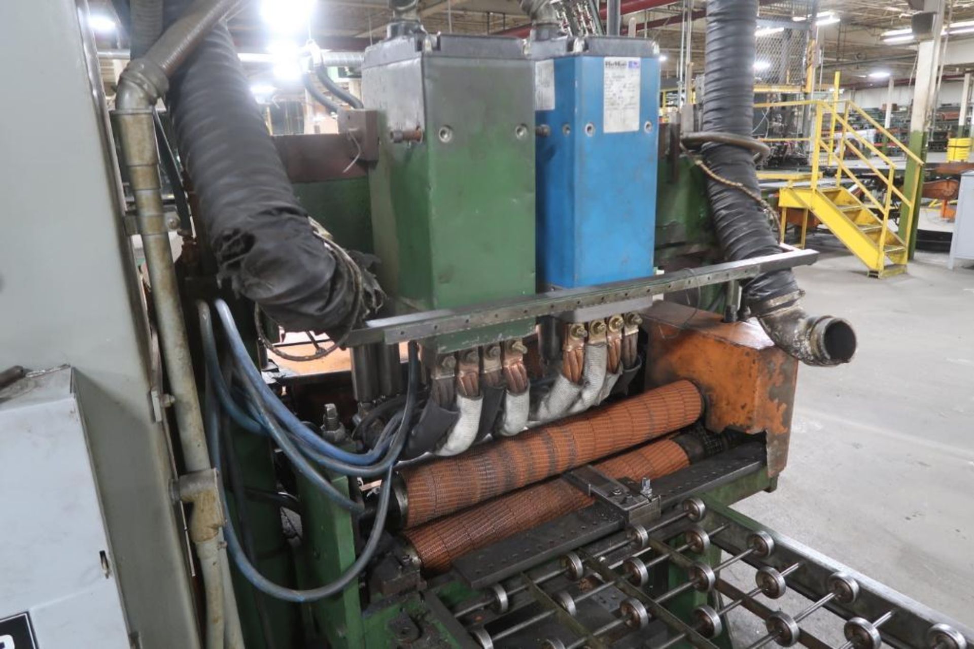 Custom Pass-Thru Gang Spot Welder, LOCATION: MAIN PRESS FLOOR - Image 2 of 3