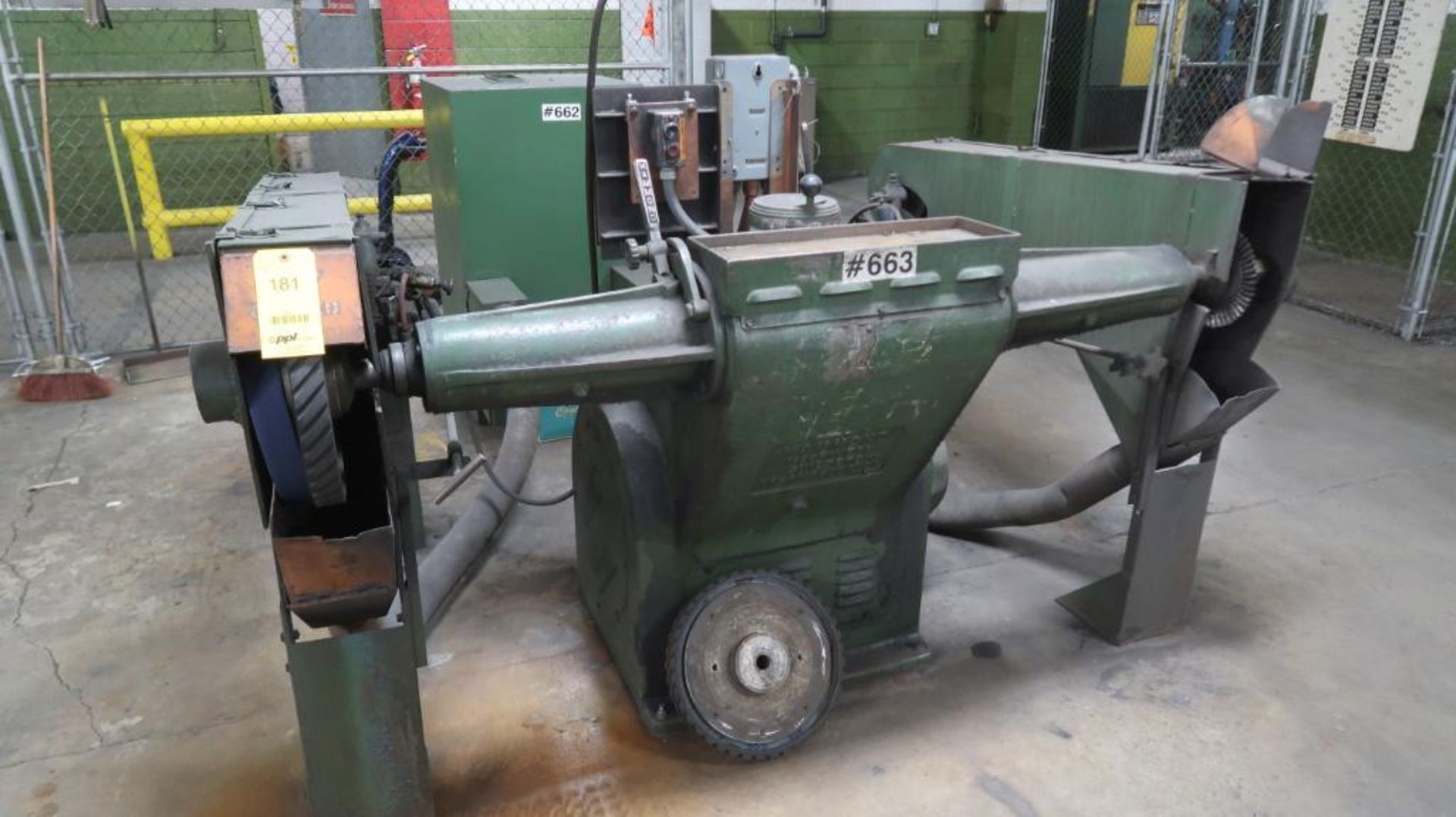 LOT: Hammond 2 in. Double End Sander/Buffer, Adjustable Speed, Back Stands, Torit Dust Collector