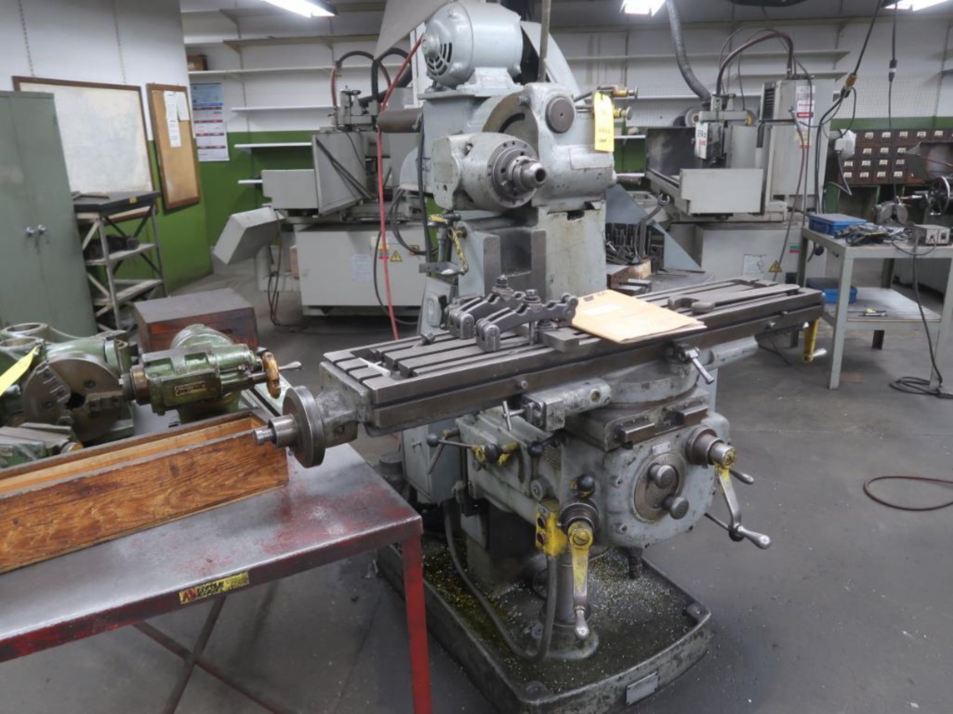 Van Norman 3 HP Ram Type Mill Model 22M, S/N 7487, #50 National Standard Taper, Hole thru Spindle,