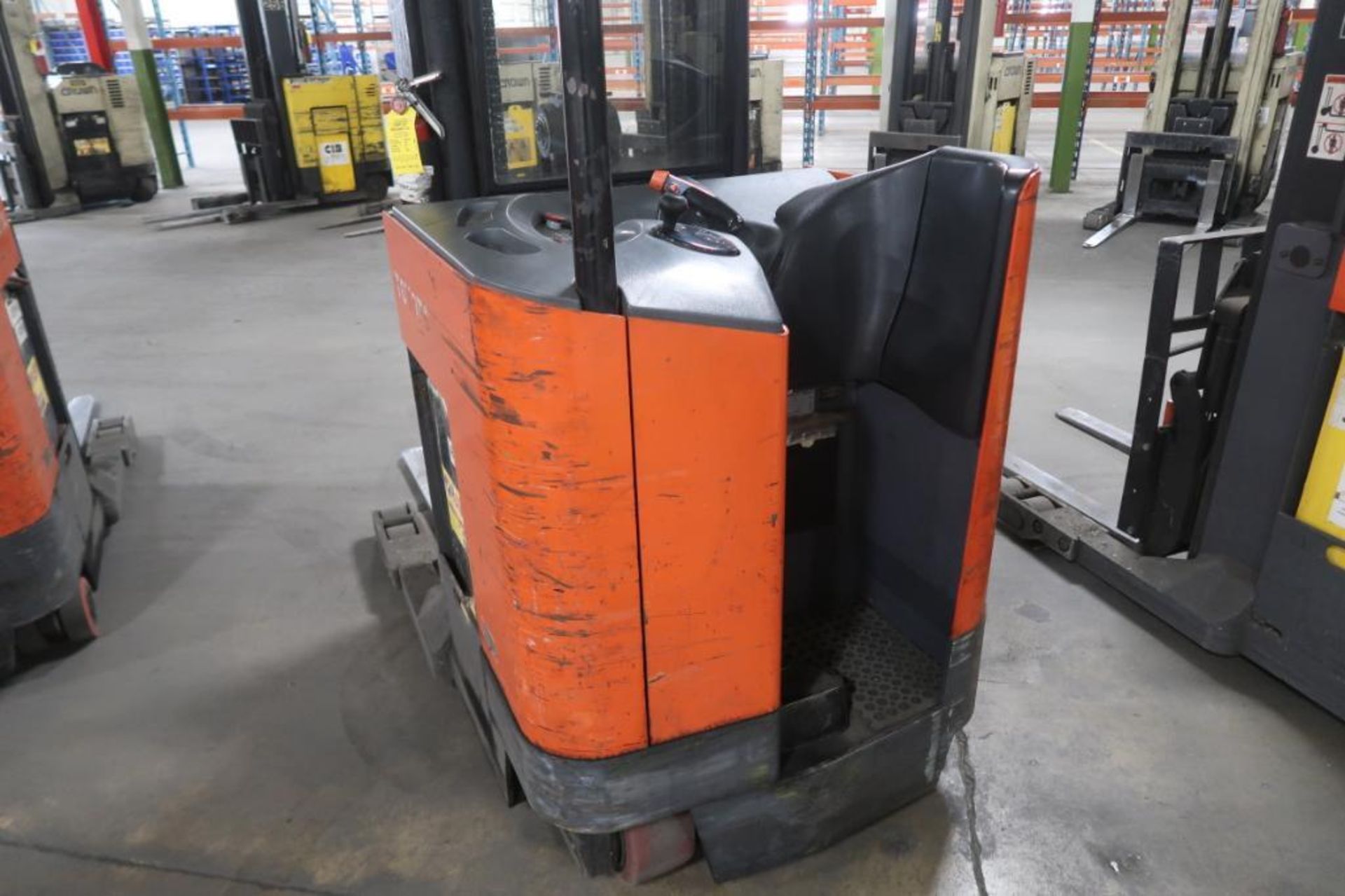 Toyota 4500 lb. Stand-up Reach Electric Forklift Model 6BR023, S/N 30554, 4184 hours, LOCATION: MAIN - Image 2 of 4