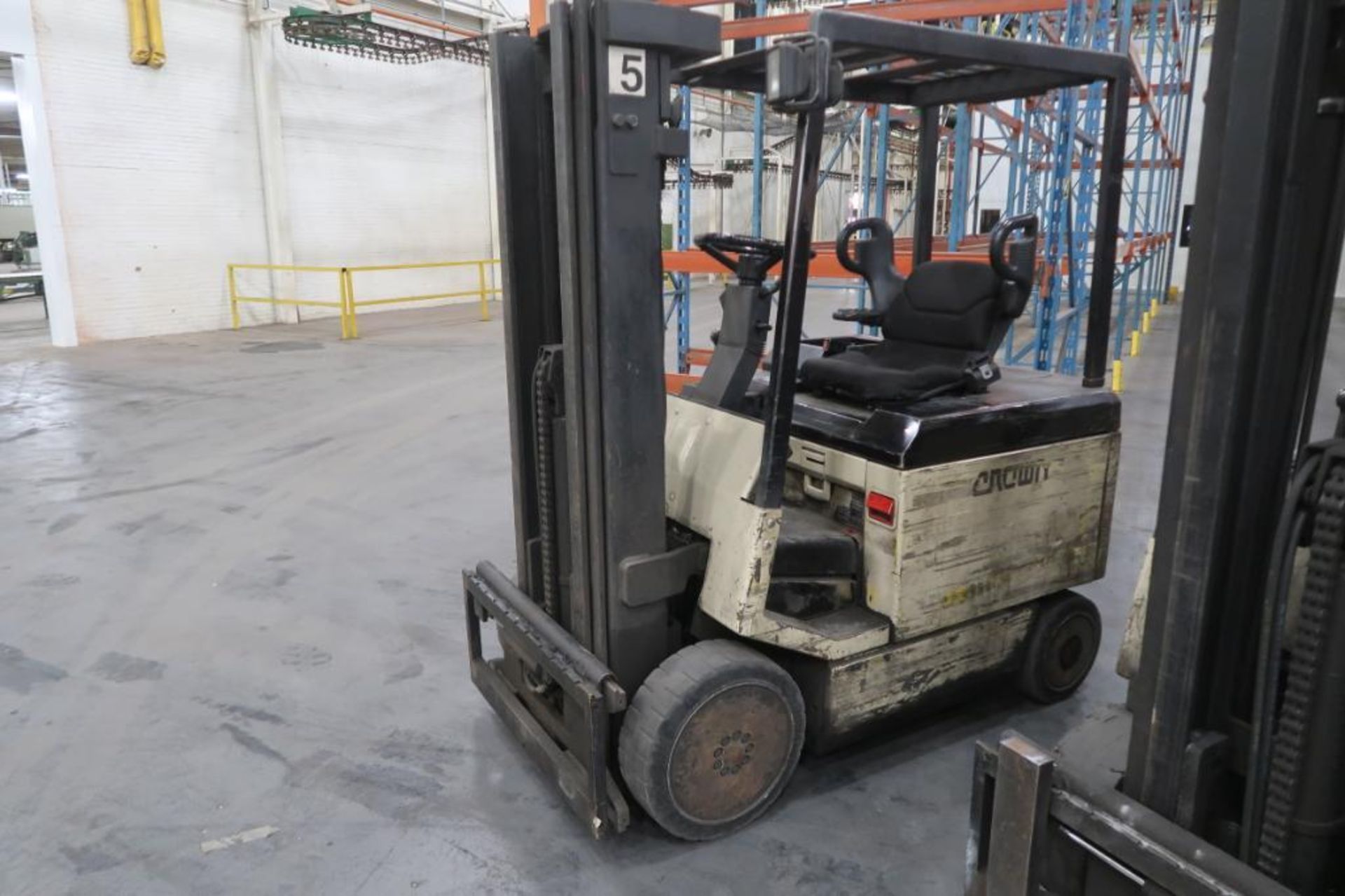 Crown 4500 lb. Electric Forklift Model 50FCTT-188, S/N 1A163271, 3-Stage Mast, Side Shift, 4195