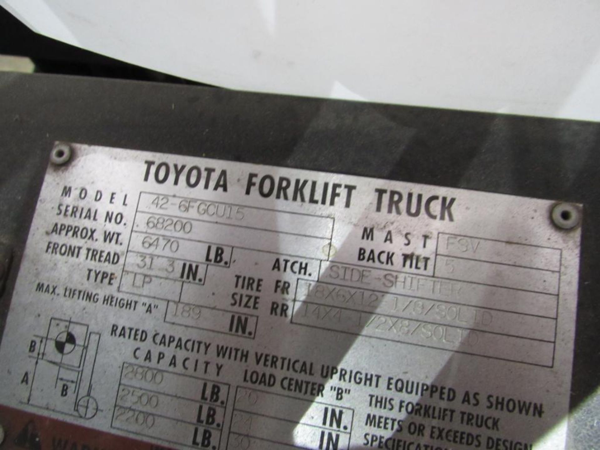 Toyota Forklift Model 42-6FGCU15, 2800 lb. Cap., 3-Stage Mast, Side Shift, LPG, 189 in. Lift Height, - Image 5 of 5
