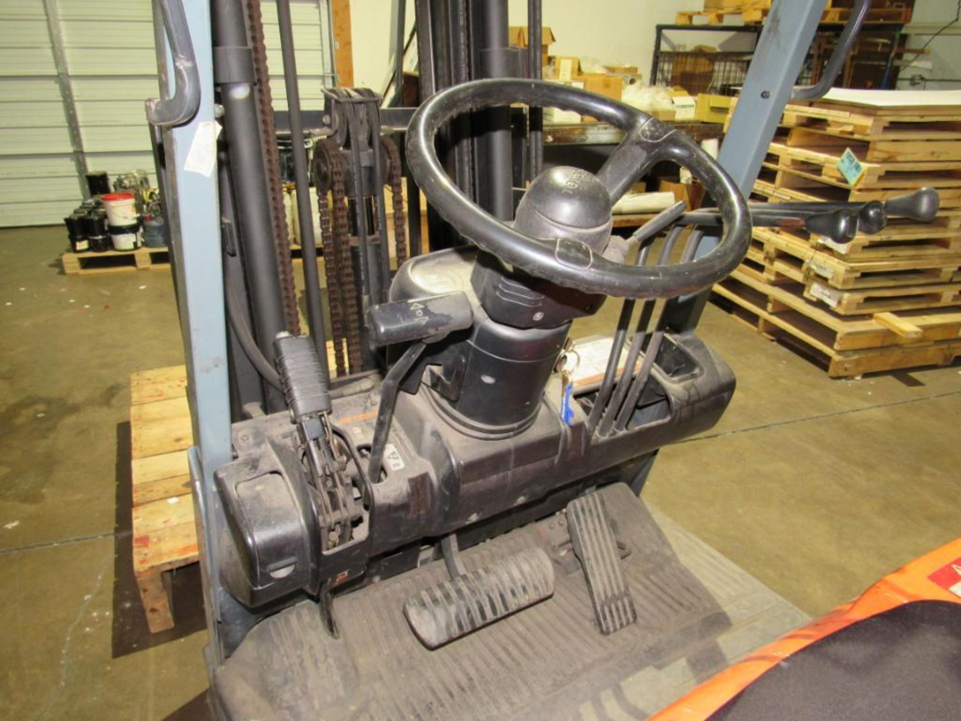 Toyota Forklift Model 42-6FGCU15, 2800 lb. Cap., 3-Stage Mast, Side Shift, LPG, 189 in. Lift Height, - Image 3 of 5