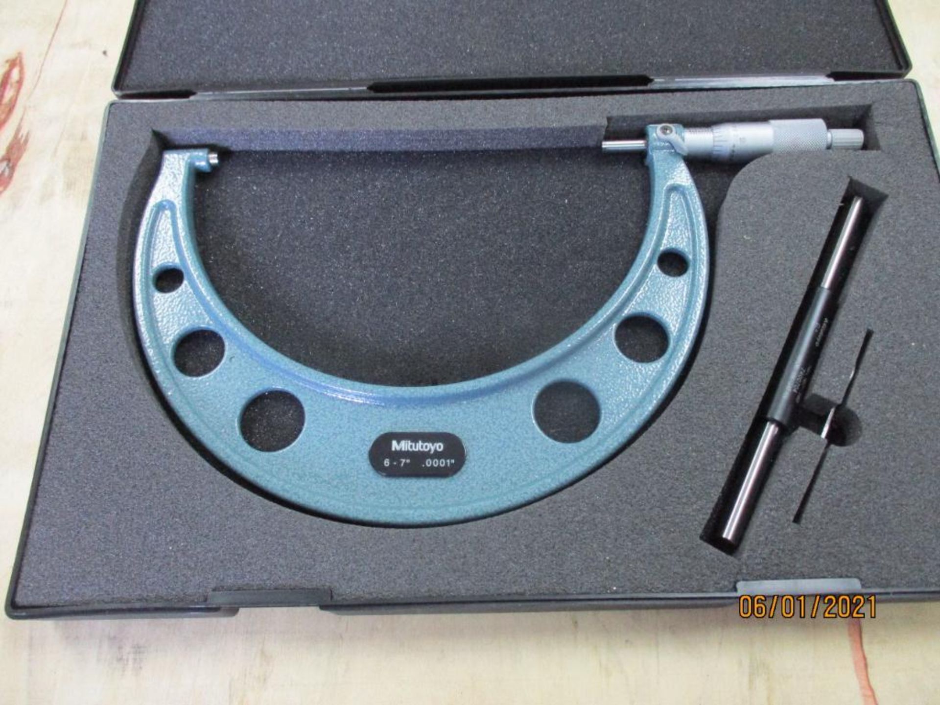 Mitutoyo Micrometer, 6 in. - 7 in. (All inspection eq. is like New and Mostly Certified)