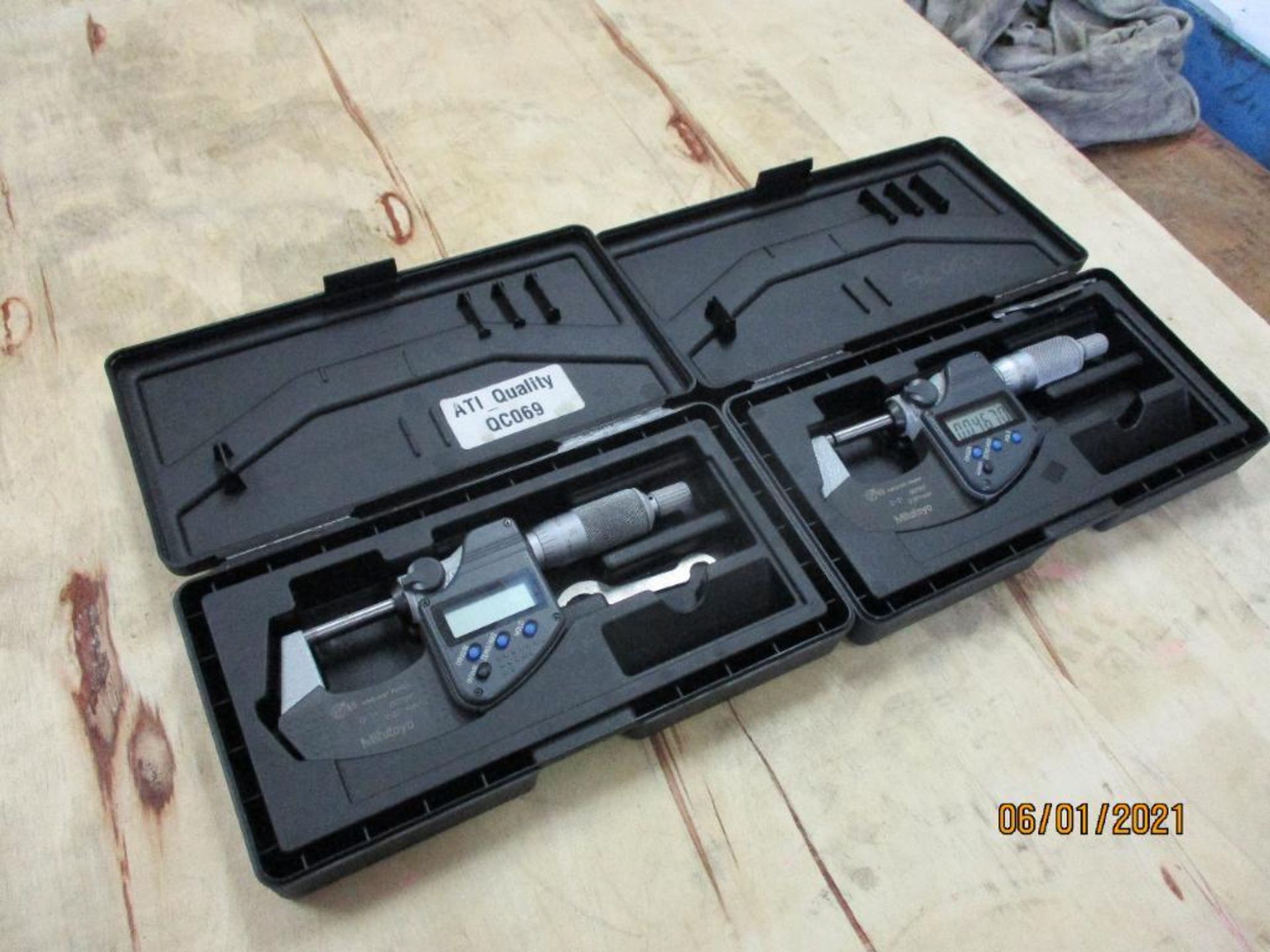 LOT: (2) Mitutoyo Digital Micrometers, 0 - 1 in. (All inspection eq. is like New and Mostly - Image 2 of 2